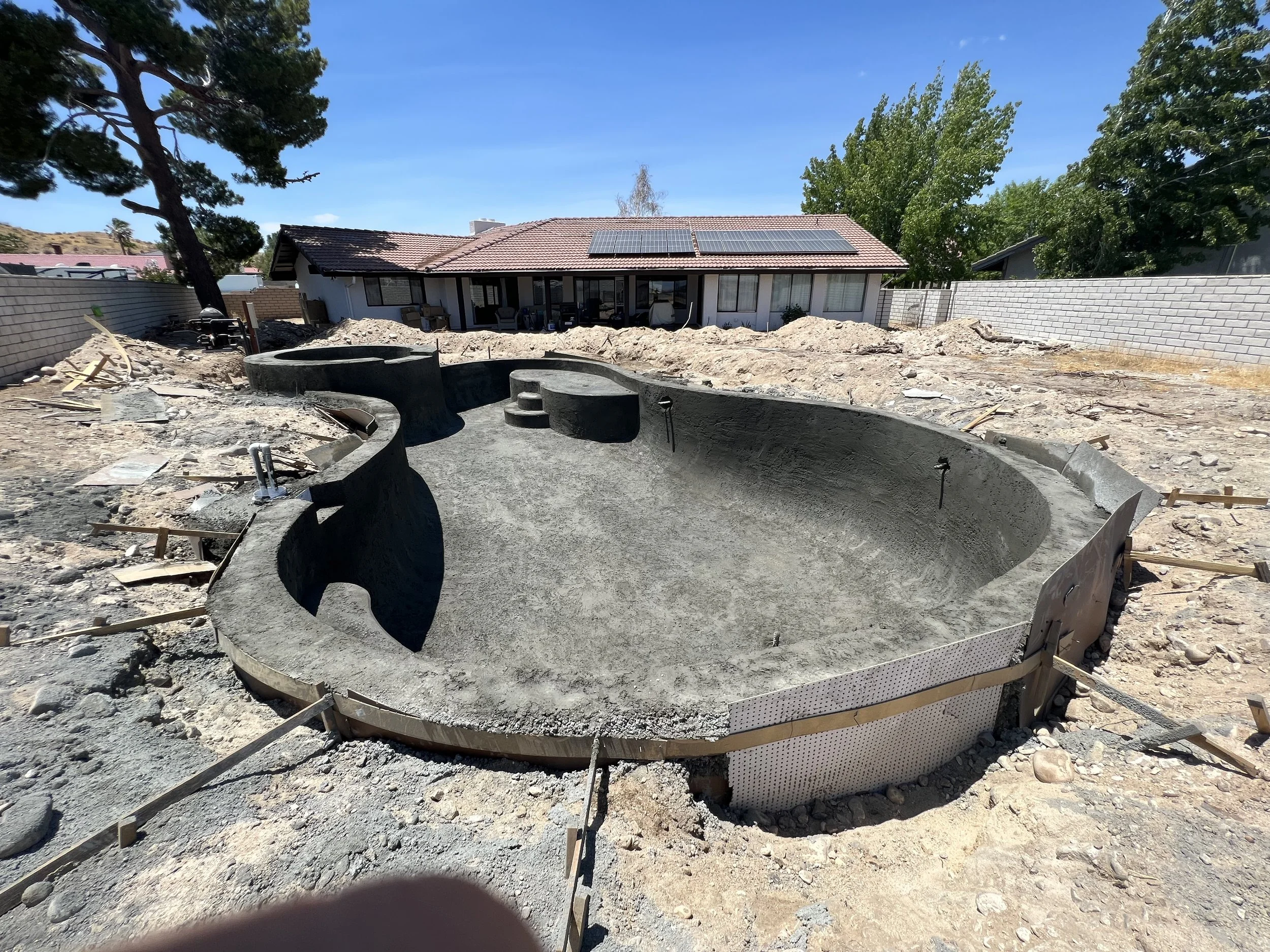 free form pool with baja