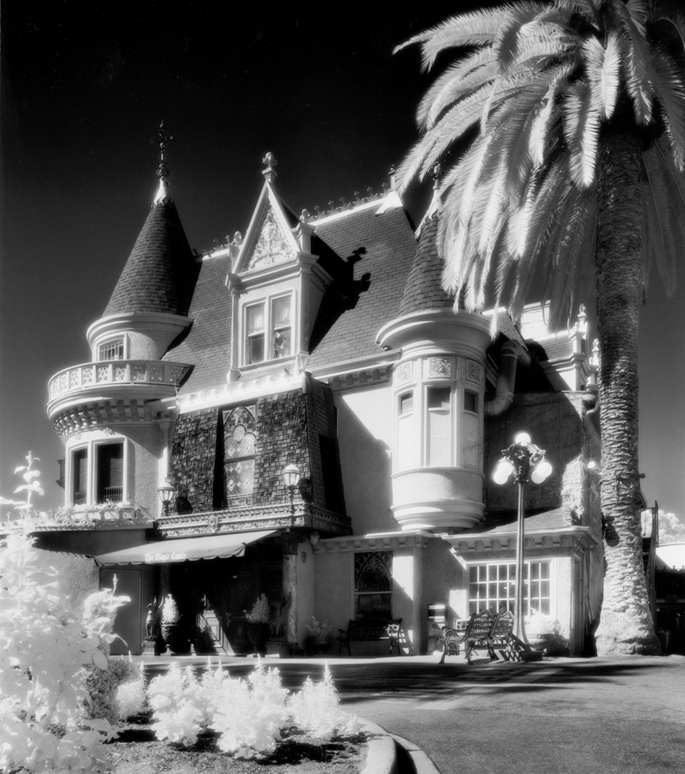 MAGIC CASTLE.jpg