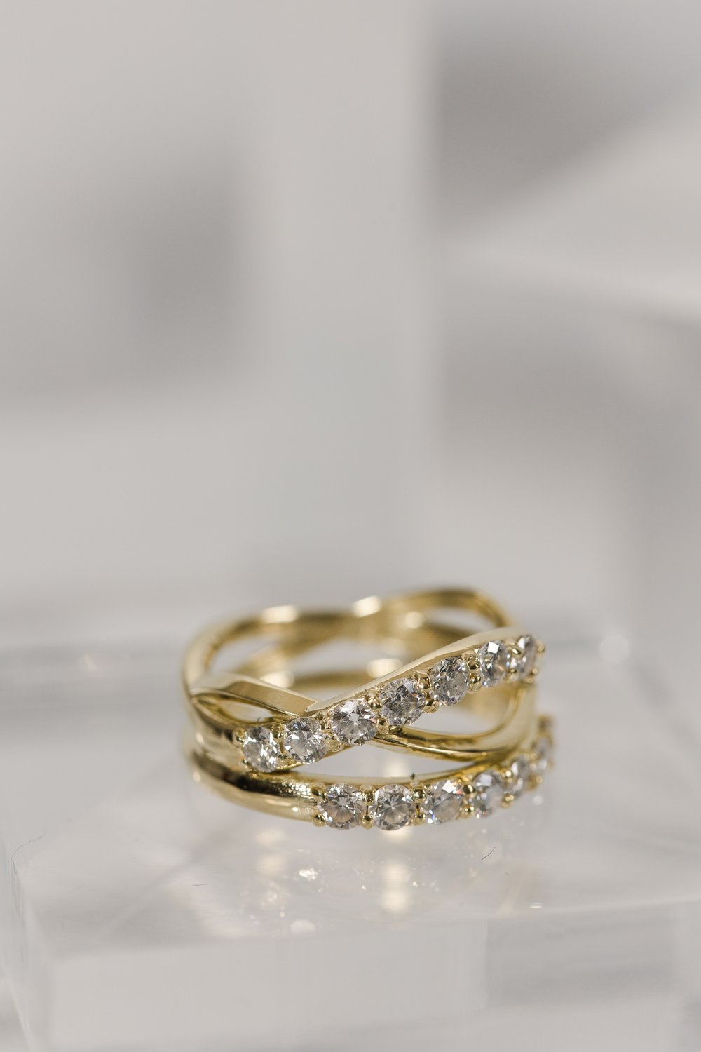 Open design diamond and yellow gold ring