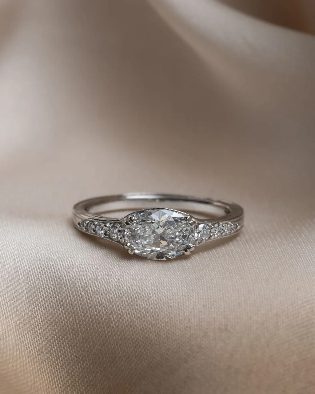 The Emma Ring - Platinum