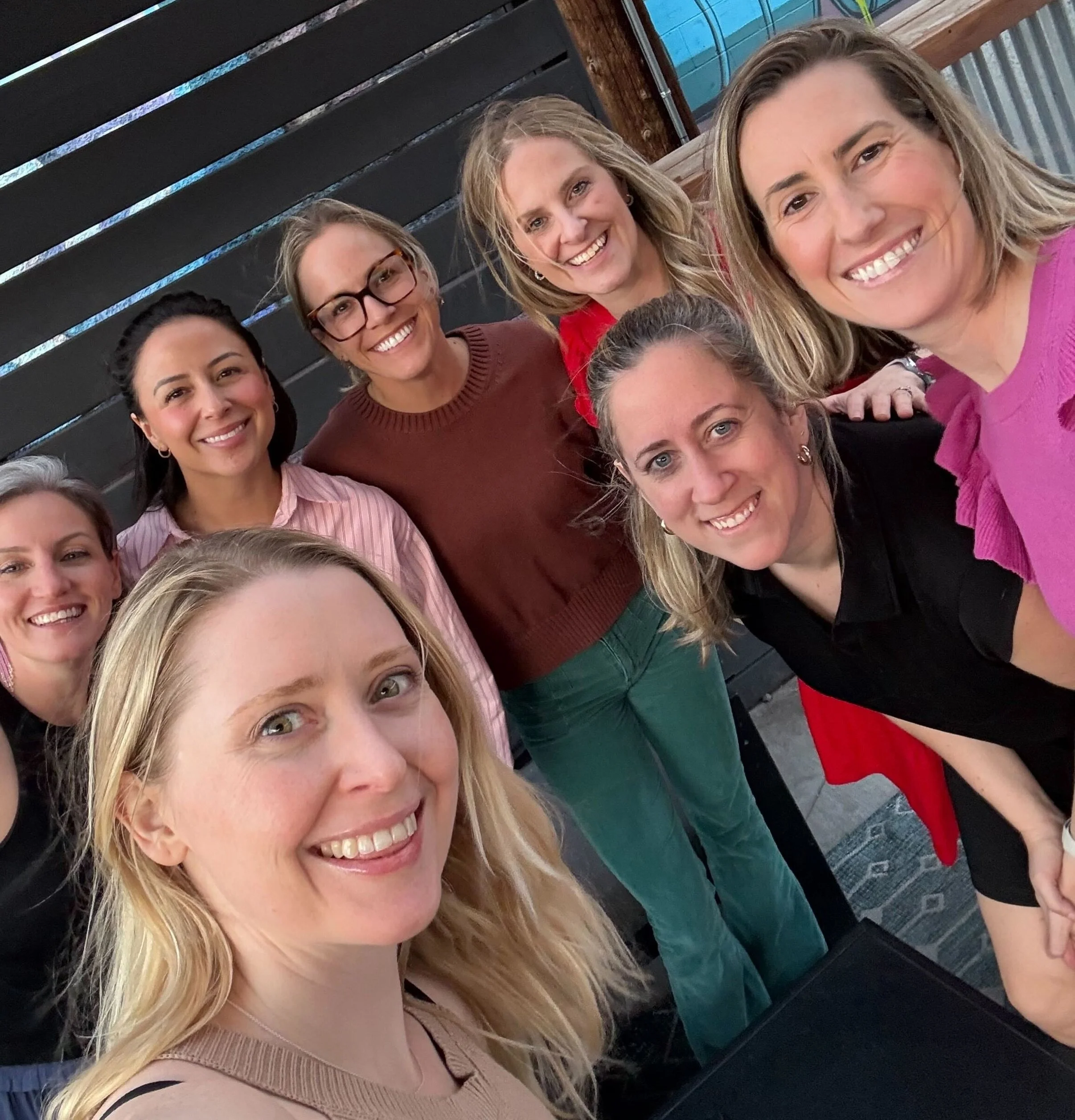 Say hello to some of our Denver Women in Sales members! 👋

Thank you, Kay Koch, for organizing a member-led meetup last night

We love seeing photos from all of your meetups, keep sending them our way!

#womeninsales