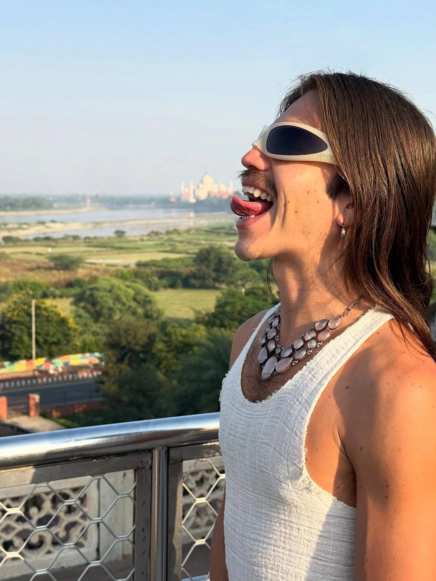 Yes&hellip; I licked the Taj Mahal 👅

Because when something is this iconic, this beautiful, this full of history you just have to get a taste.

Behind the playfulness is a story that moved me deeply.

The Taj Mahal is more than a postcard moment ✨ 