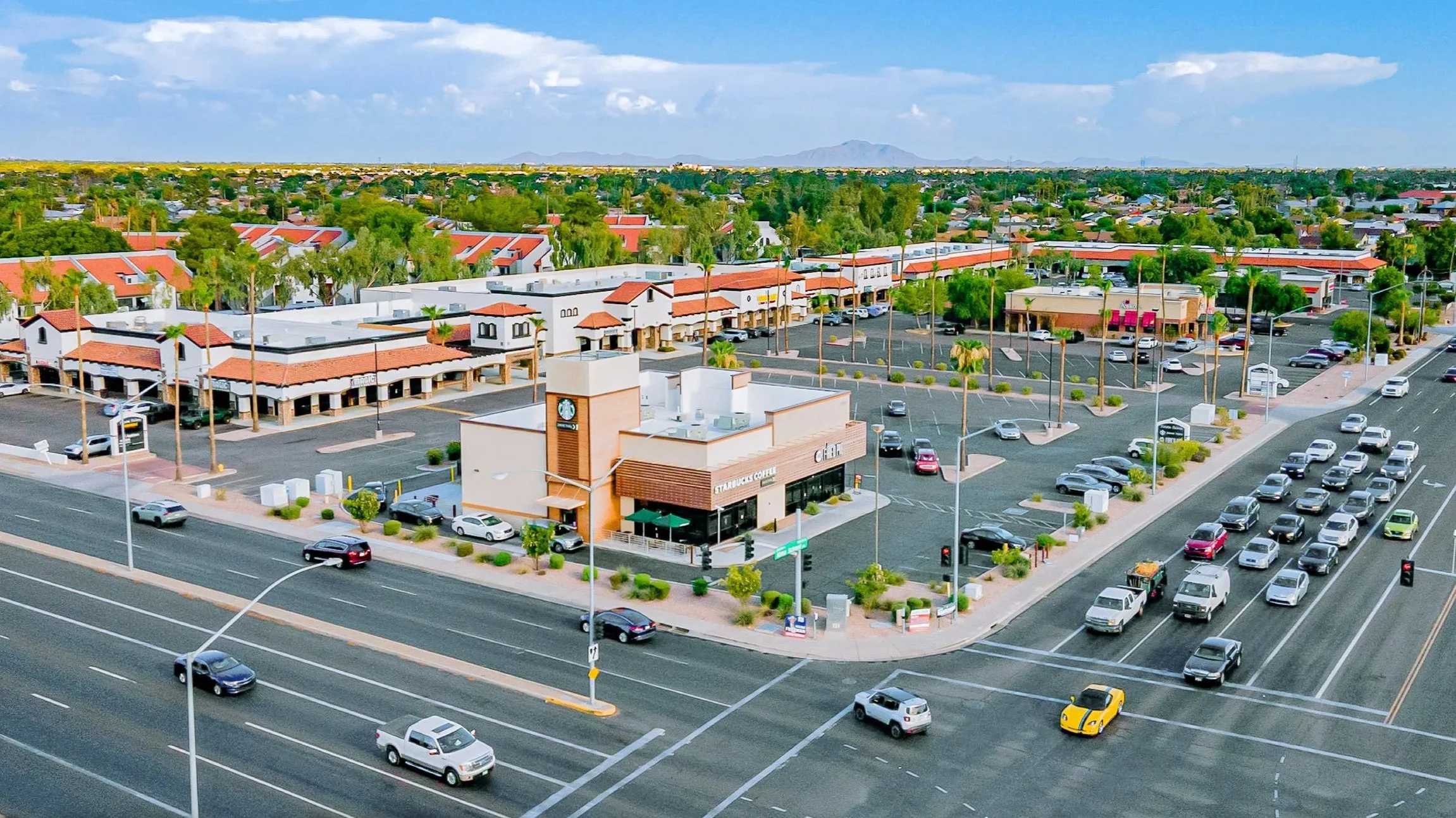 Flying Horse Investments Completes Neighborhood Shopping Center Acquisition in Phoenix