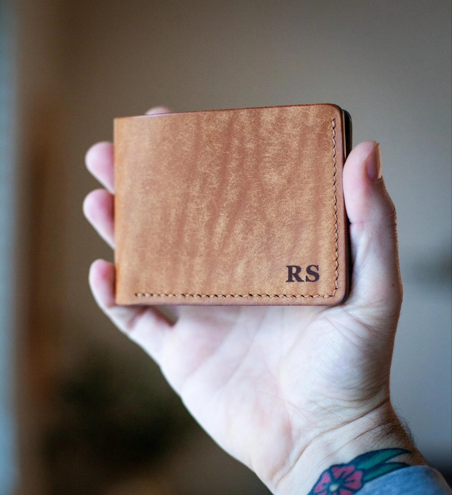 Another recent custom. 

#leatherwallet #bifoldwallet #customwallet #wallets #leathercraft #leather #madeintheusa