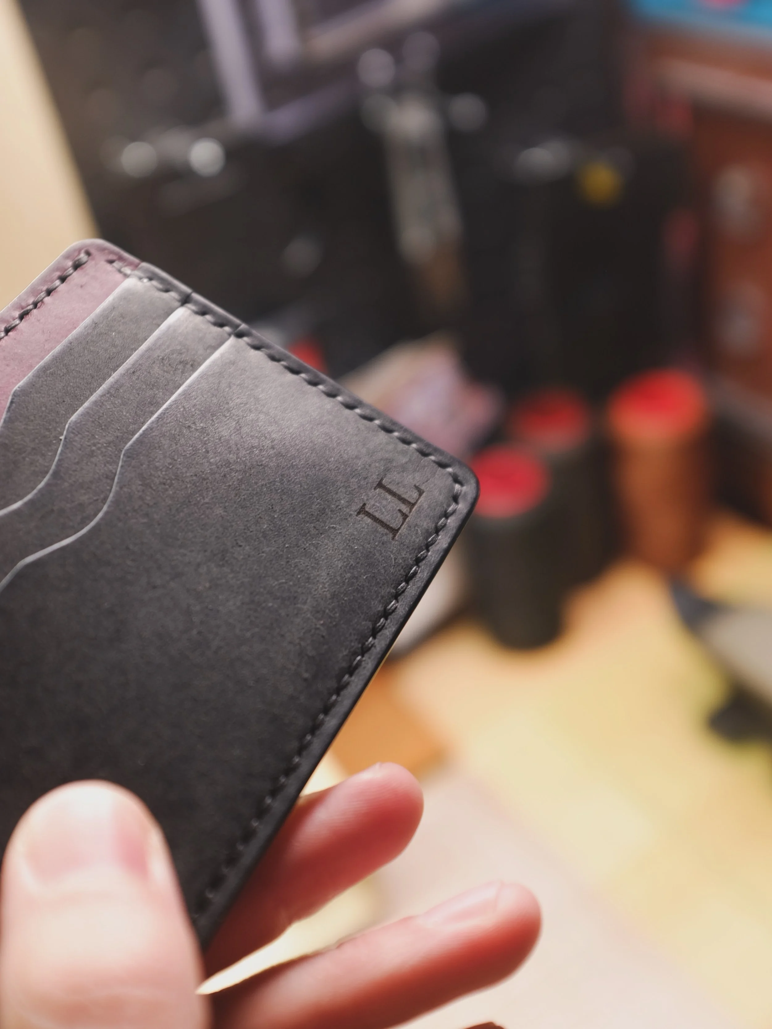 Here&rsquo;s some recent personalized wallets. 

#leatherwallet #handmade #buyitforlife #madeintheusa #leathercraft