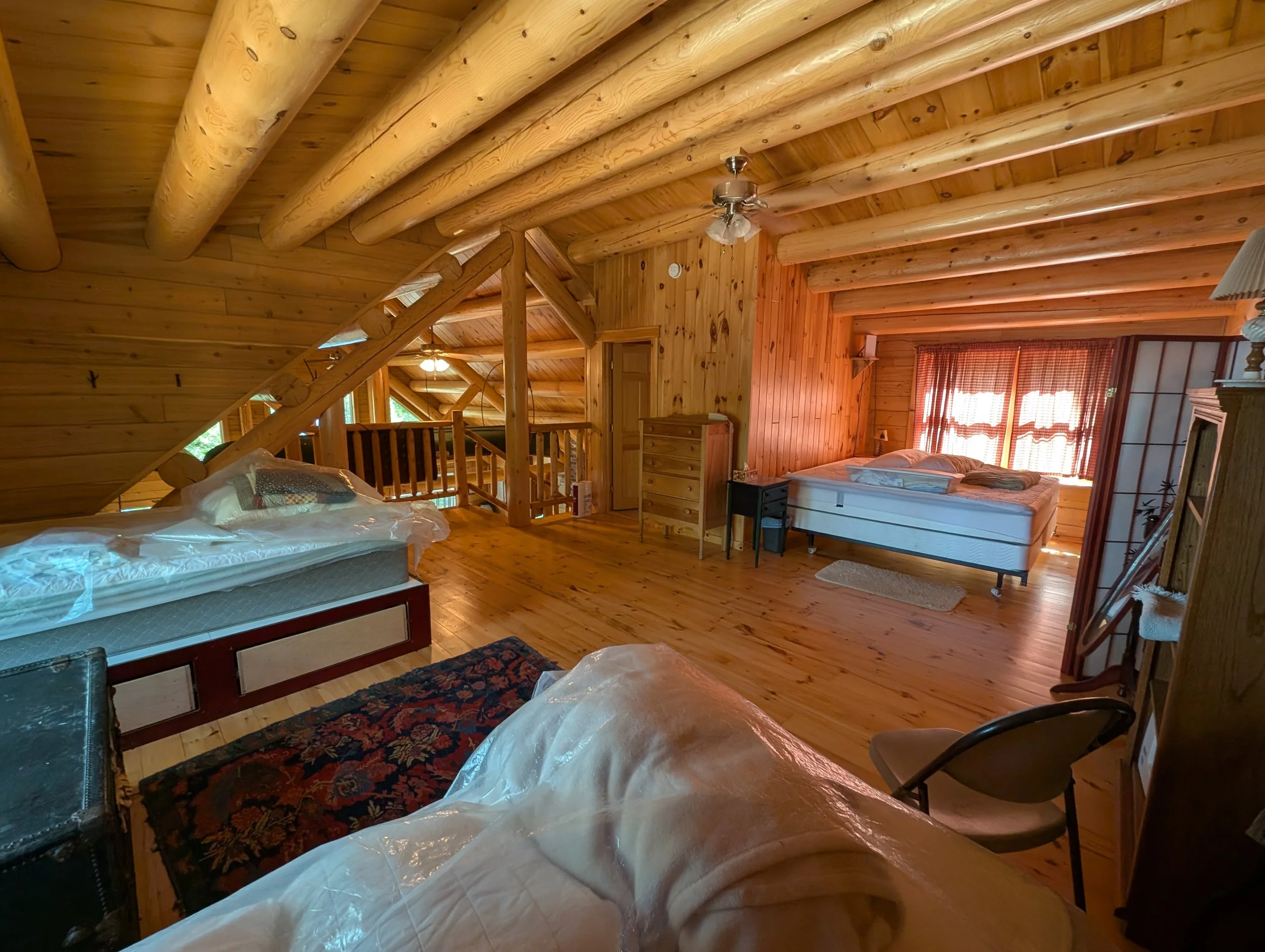Loft area with 3 beds