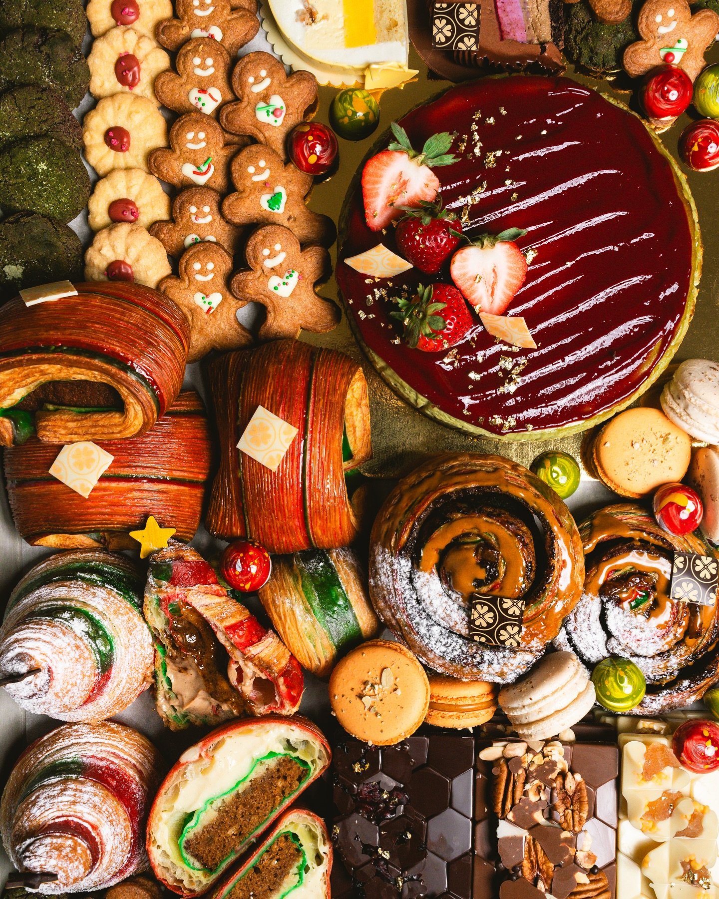 It&rsquo;s a winter wonderland at Beaucoup! ❄️

We&rsquo;re getting festive for the holiday season with our new Winter Wonderland Collection, featuring a delightful array of limited-edition pastries, chocolates, cakes, and yule logs. The collection i
