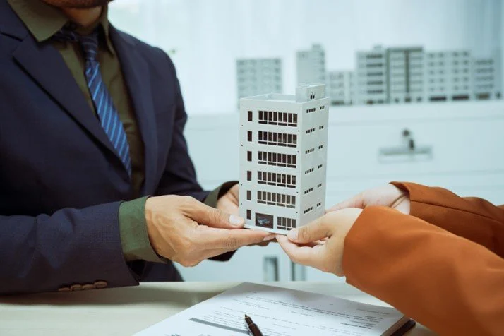 Selling a Commercial Property Quickly Without a Broker