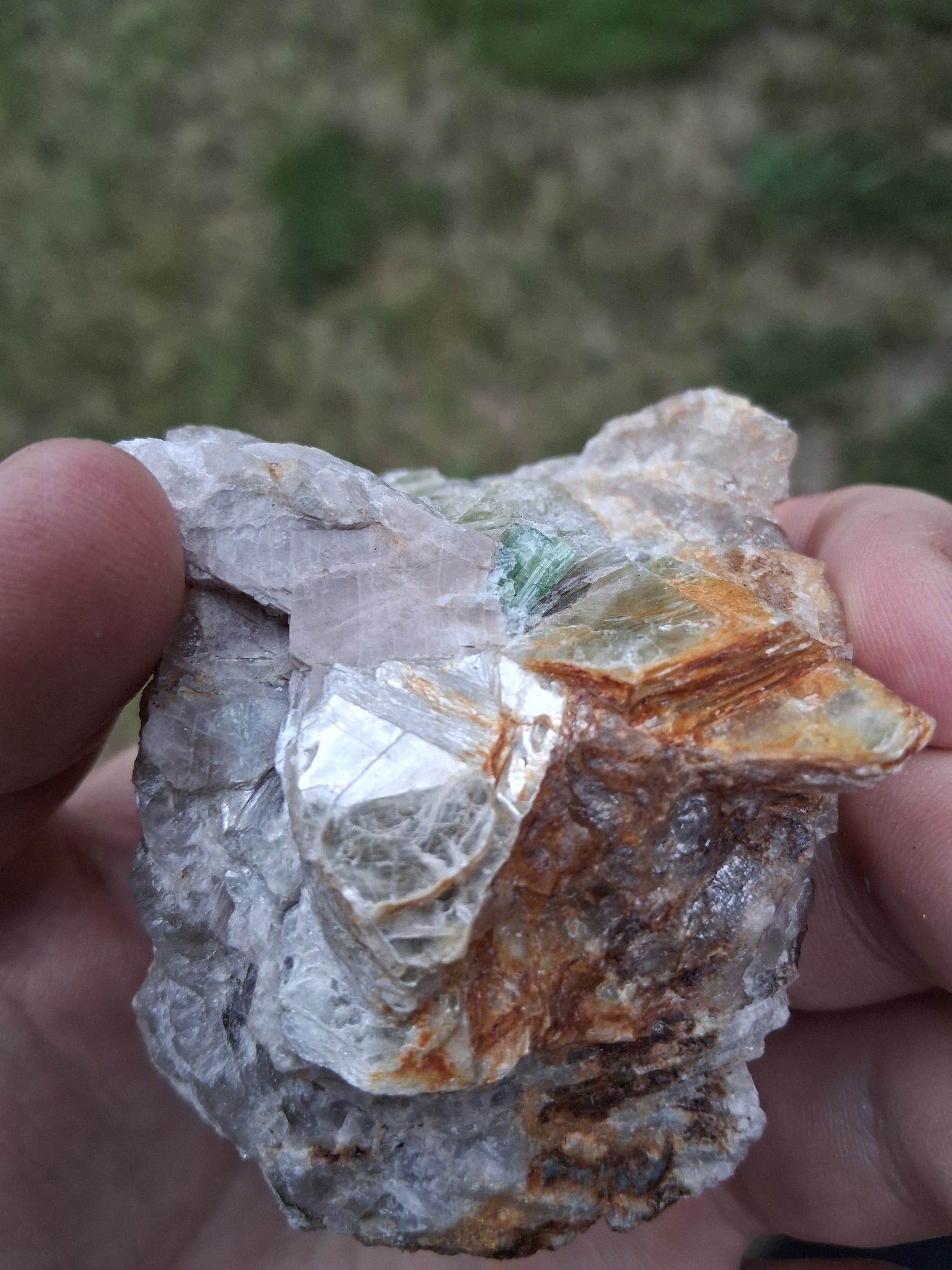 green tourmaline(2).jpg