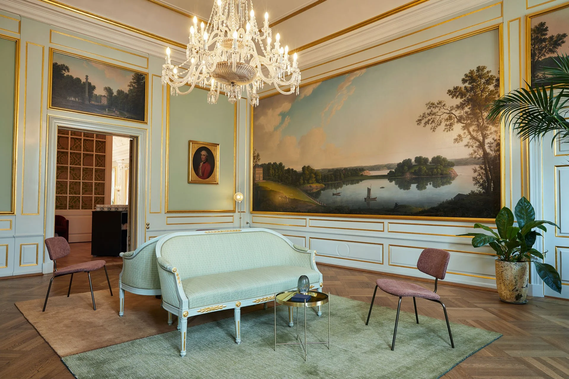 Dronninggaard salon_ Motkes Palæ001.jpeg