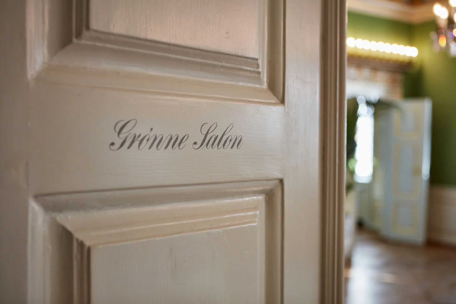 Detaljer fra lokalet Grønne Salon i Moltkes Palæ
