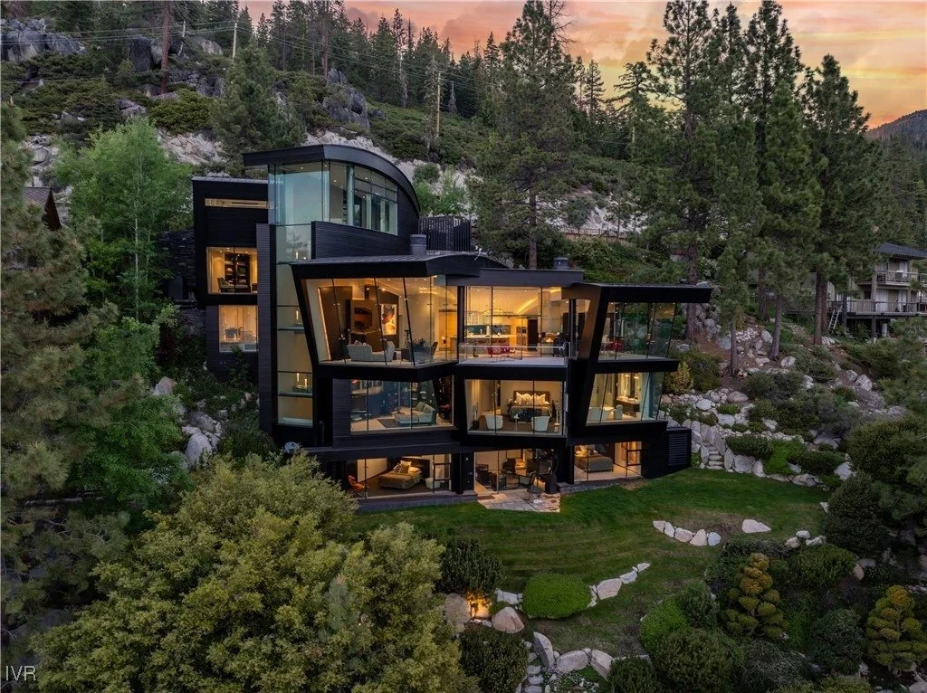 How to Evaluate Steel-Constructed Lakefront Homes in Crystal Bay