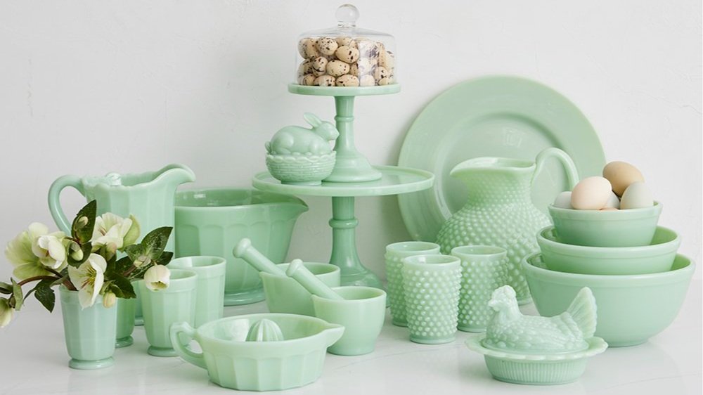 220223_RH_MarthaStewart_Green_Jadeite_Family_3.jpg