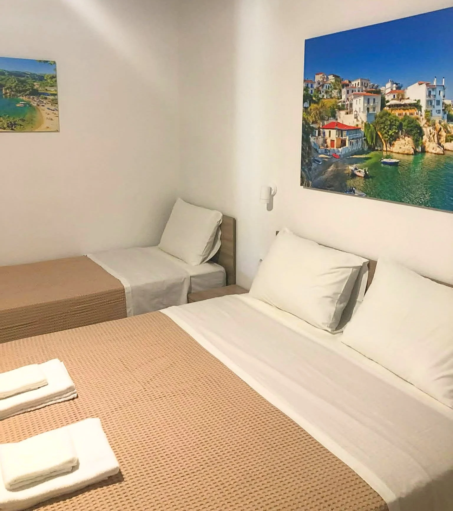 bedroom 2-3.jpg