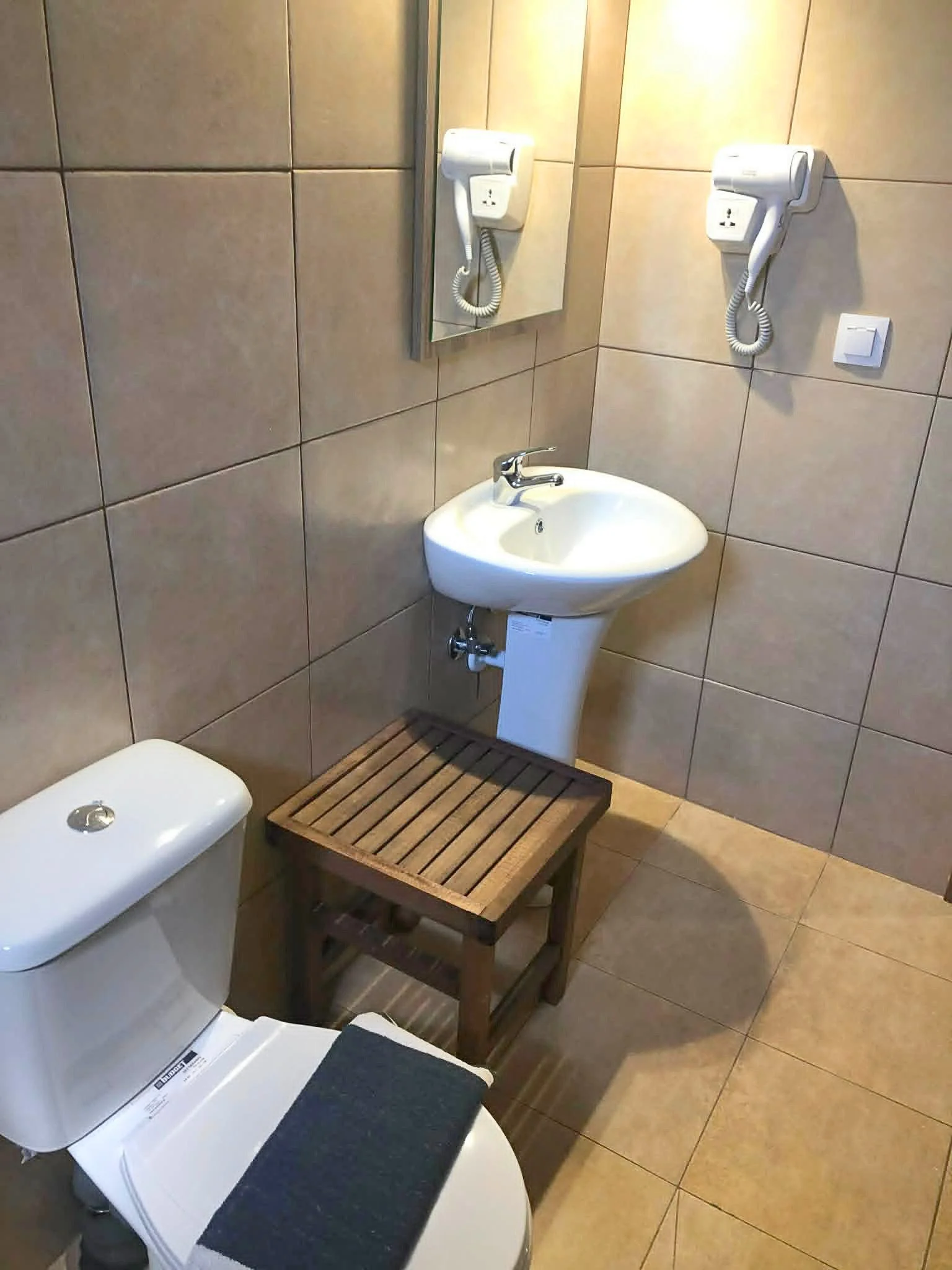 master bathroom 3.jpg