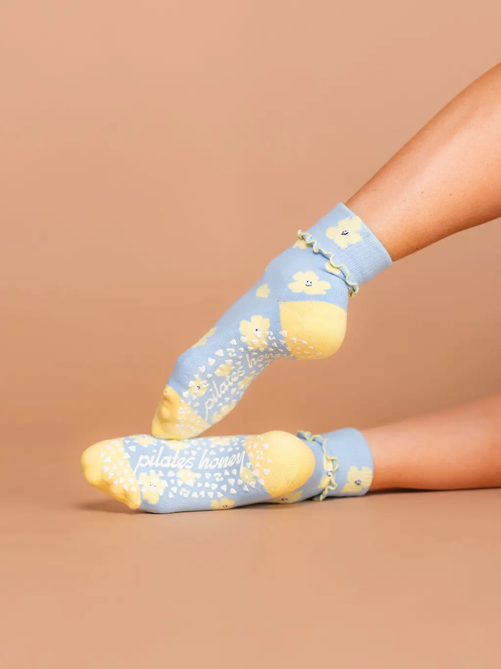 Flower Power Grip Socks - Pilates Honey (M/L Size)