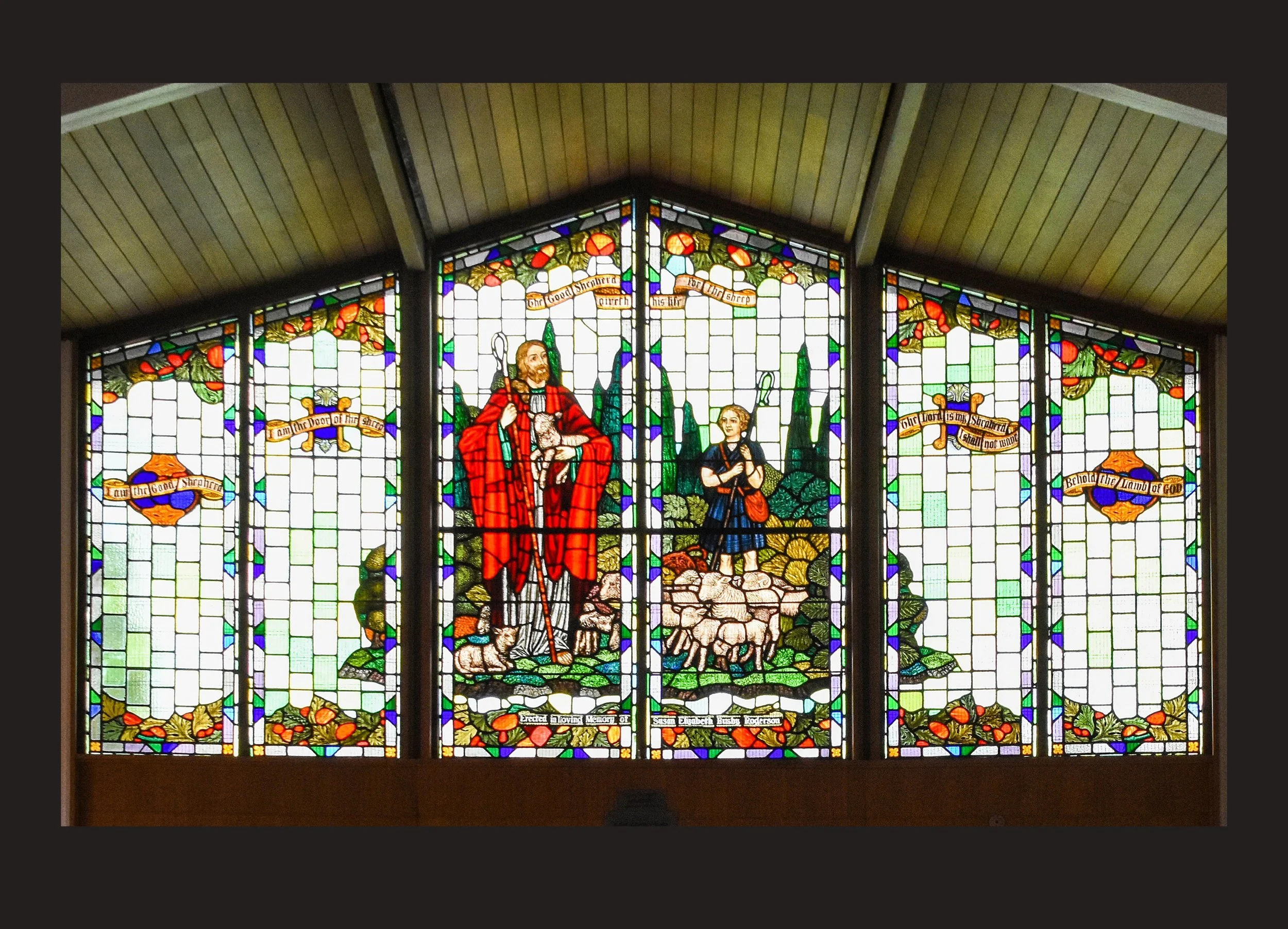 Cropped black outline 1963 'Good Shepherd' Stained Glass Window, Stanthorpe Uniting Church William Bustard.jpg
