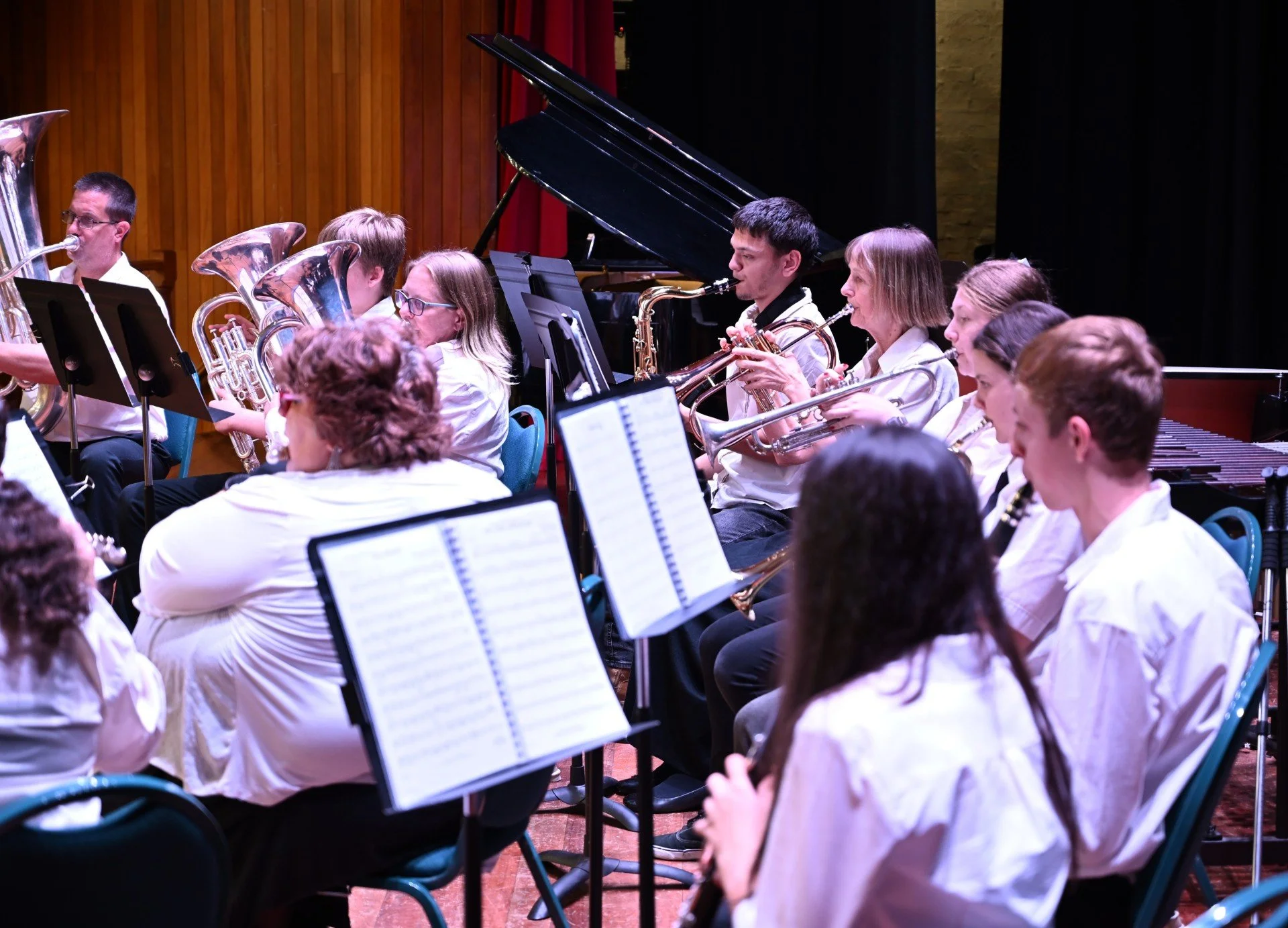 Sights &amp; Sounds Stanthorpe play amongst the art