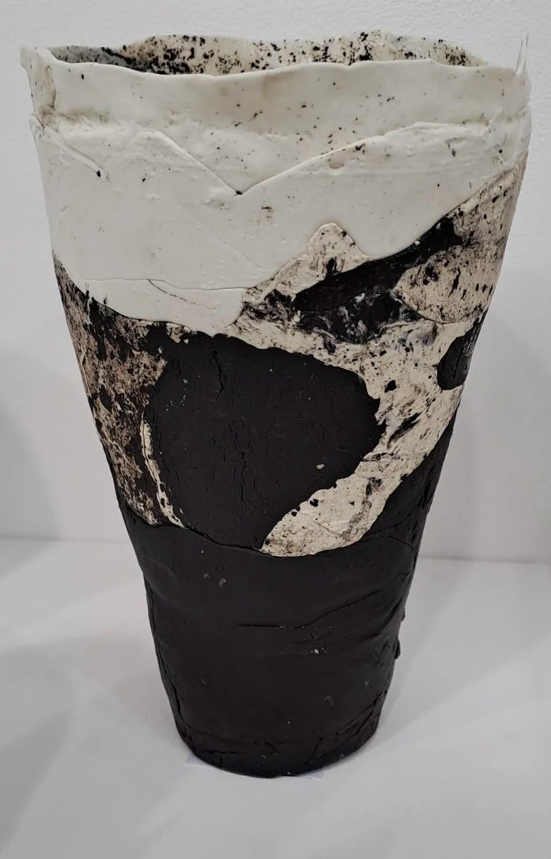 Maggie	Andrews "Magma"

Porcelain

25cm x 16acm $375

