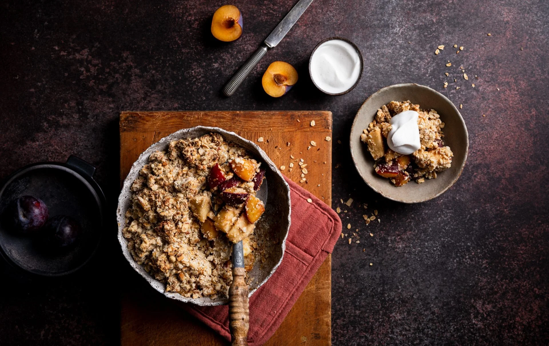 EMW || Plum pear hazelnut crumble