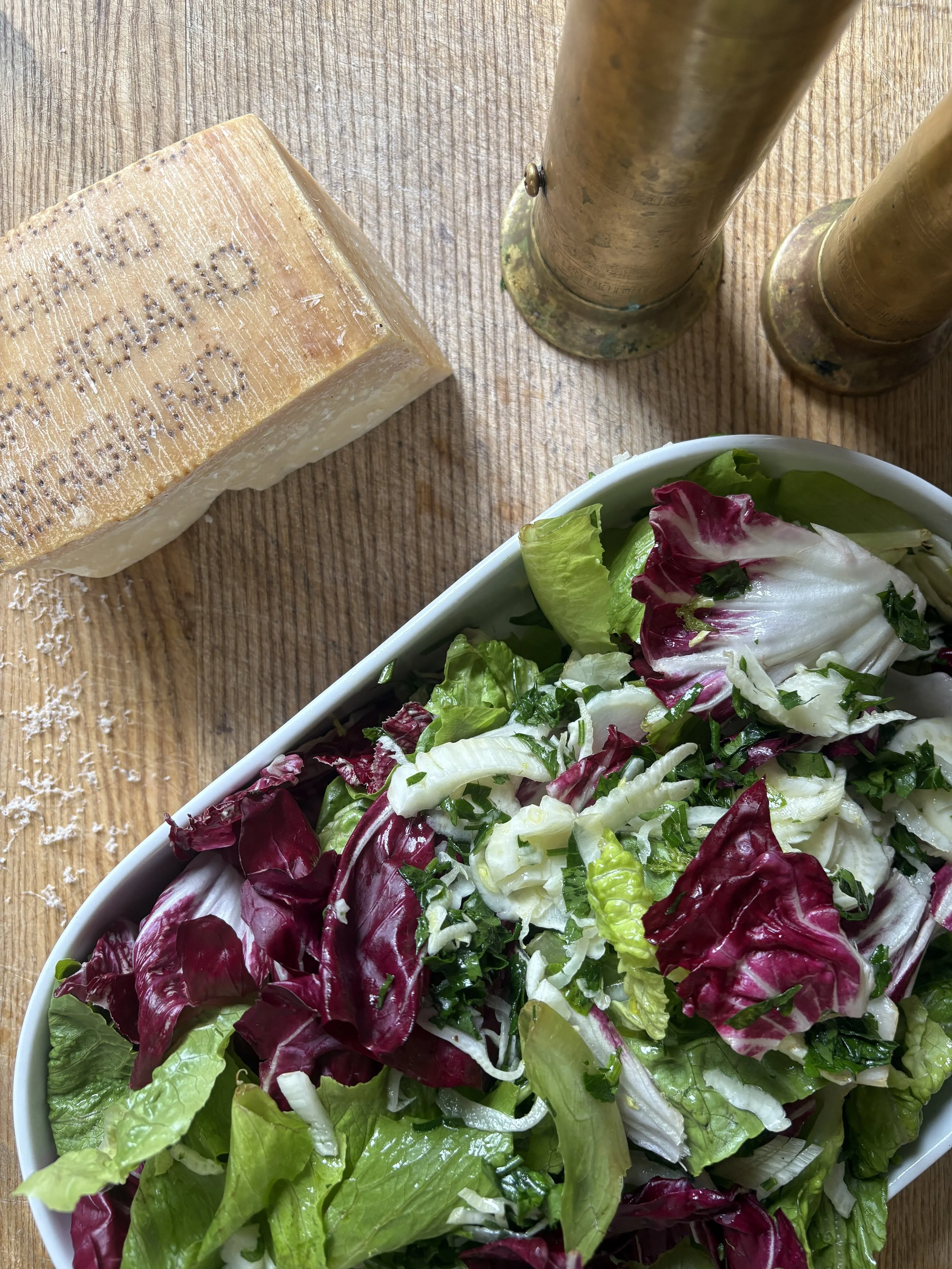 EMW || Radicchio, fennel &amp; herb salad with citrus miso dressing