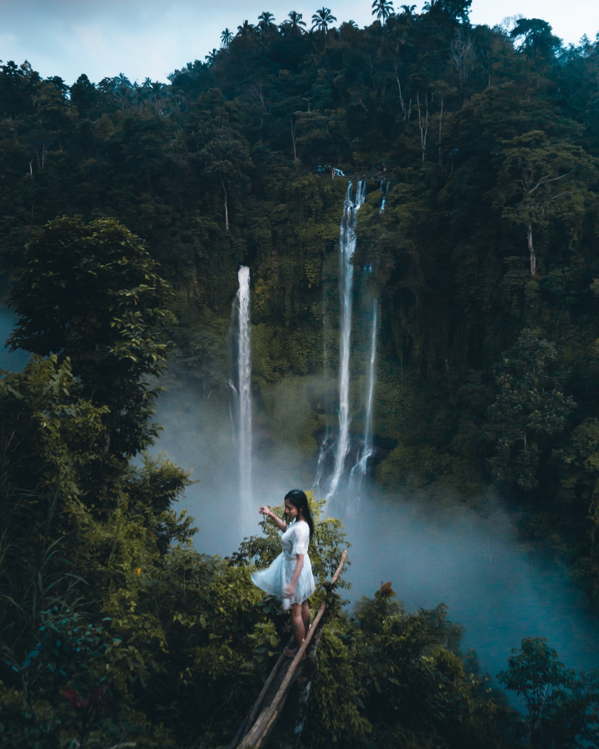 What is the best month to see waterfalls on Bali?
