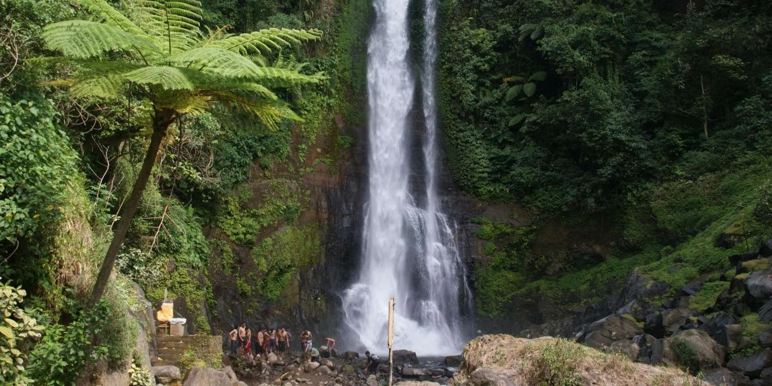 018-bali-sunrise-tour-of-gitgit-waterfall-and-ulundanu-bratan-2-t101513.jpg