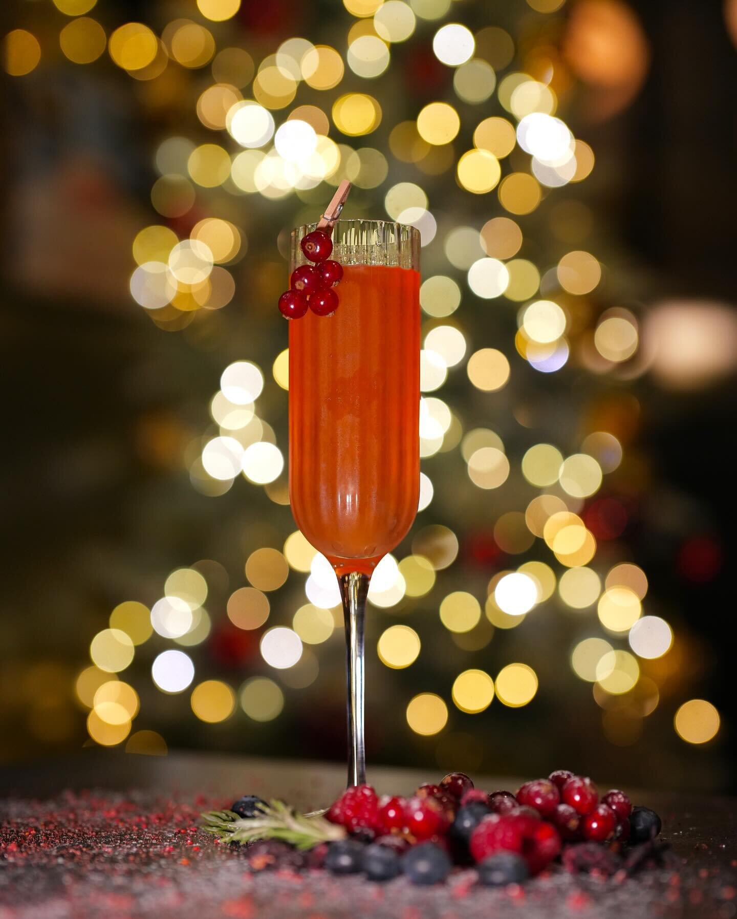 Christmas has begun at Branded! ✨🎄

Enjoy our selection of all-new handcrafted Christmas Cocktails:

- Holly Tequila Highball ❄️
- Christmas 75 🎅
- Winterberry Cheer ✨

Experience the magic of Christmas at Branded! Join us throughout December for u