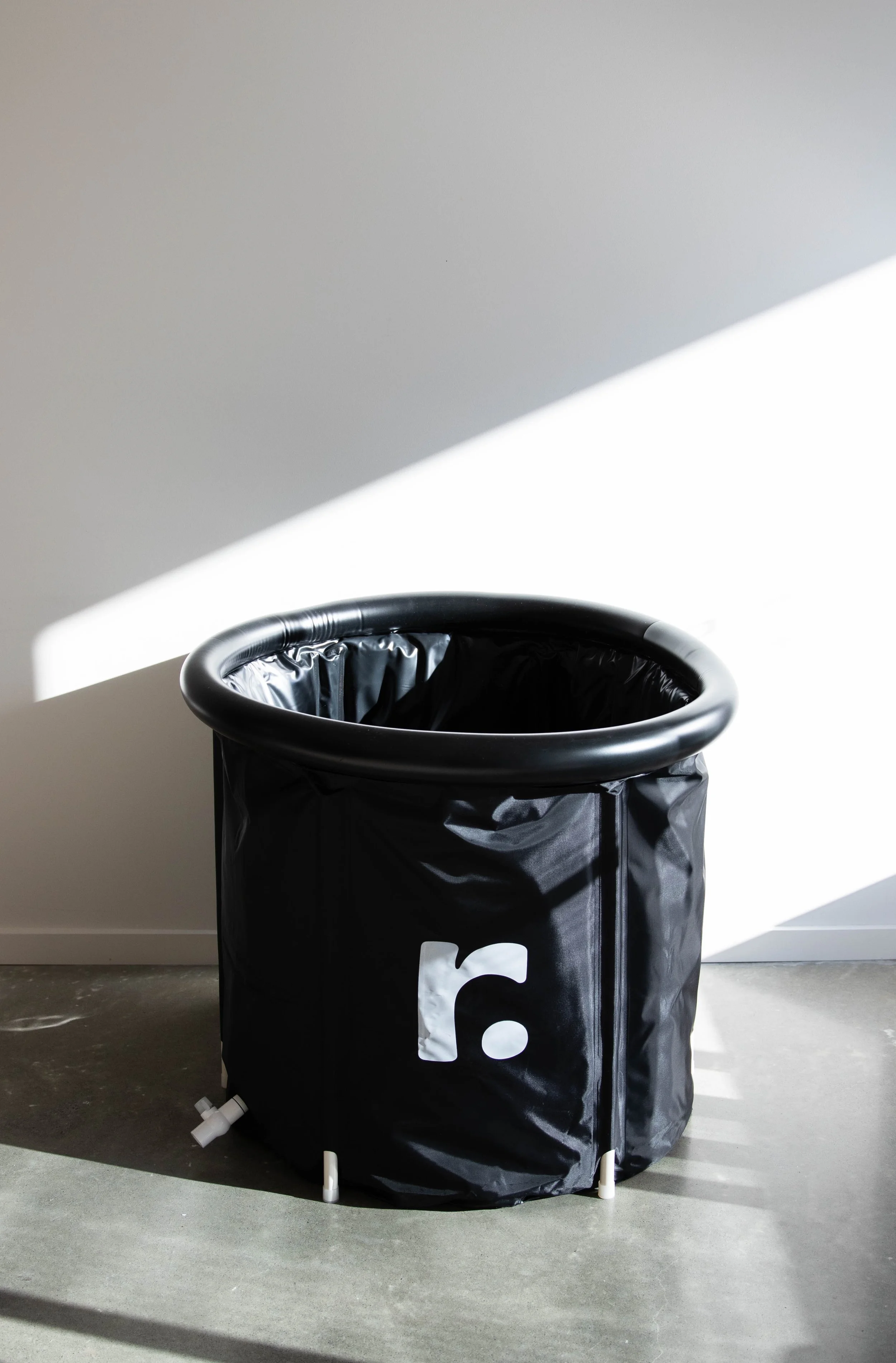 The Easy Plunge Portable Inflatable Ice Bath Australia — My.Ritual
