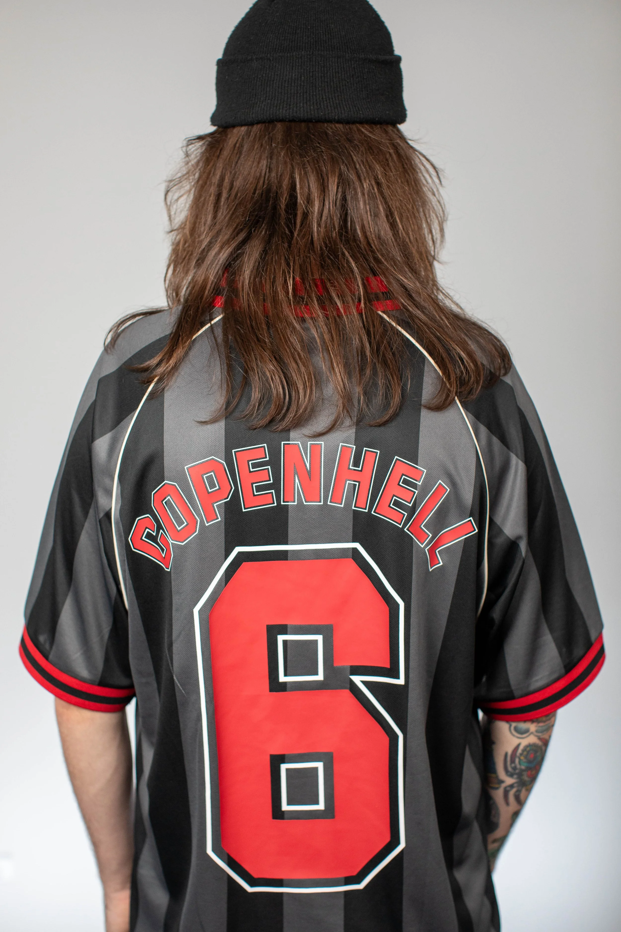 FOOTBALL_Red_Back_02.jpg
