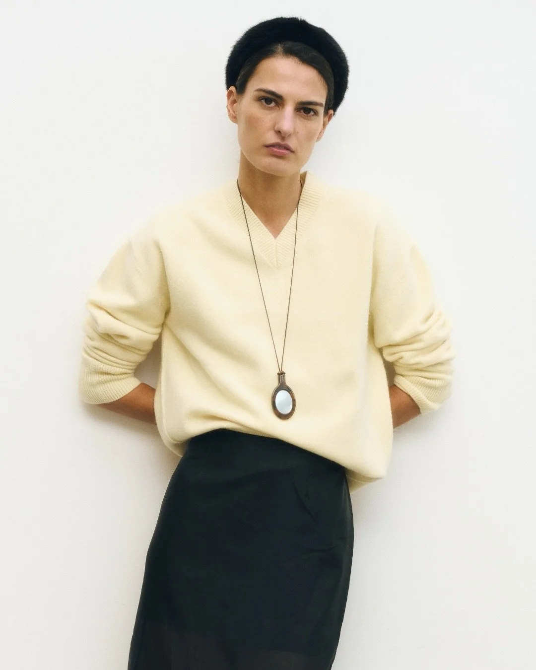 Le classique - Black fur
maisonola.com