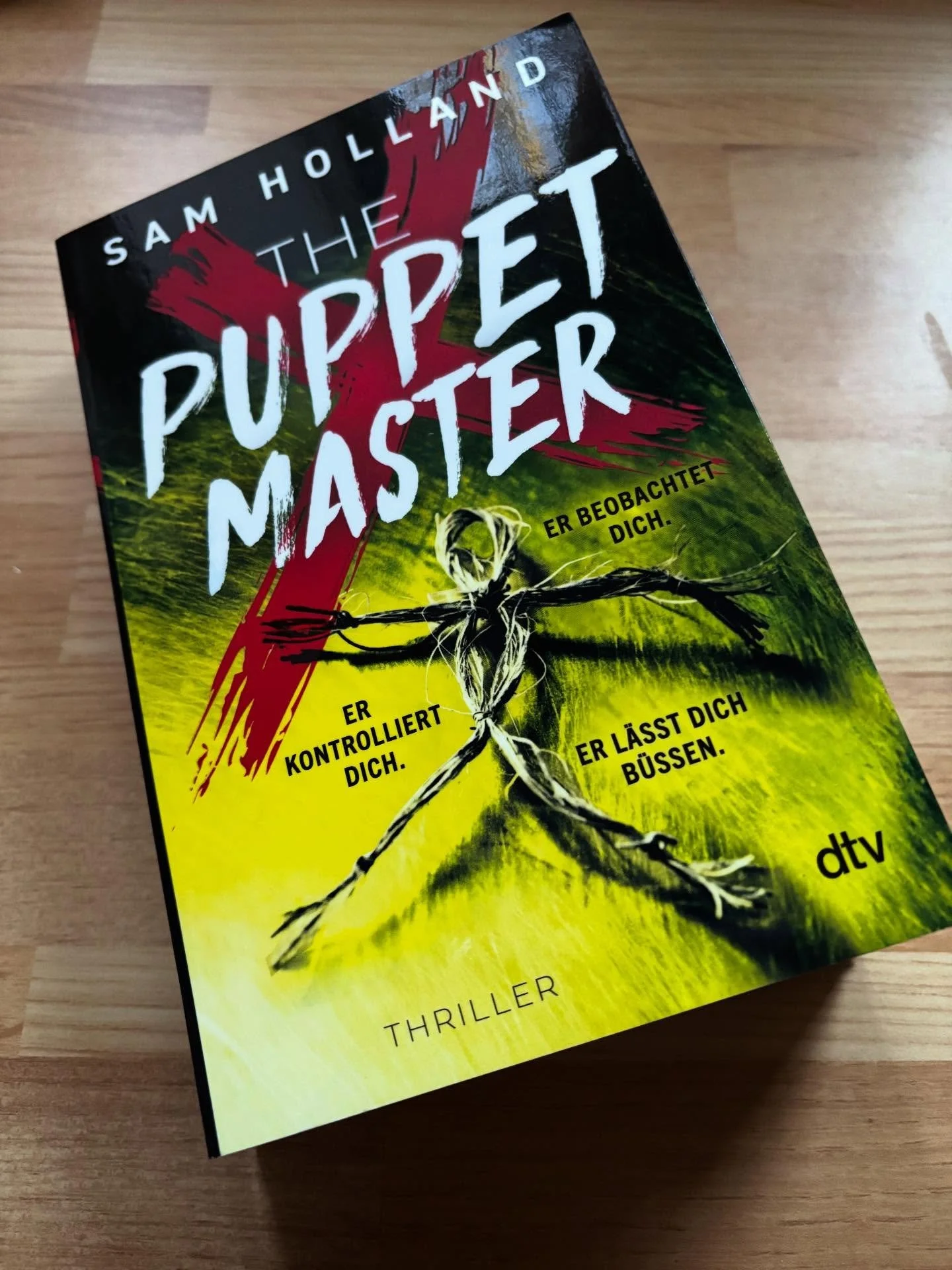 The German editions of The Puppet Master are here! I love seeing all the different covers!
(And for those German readers wondering when the Echo Man is coming - the answer is hopefully this year. I can&rsquo;t wait for you guys to close the gap!)