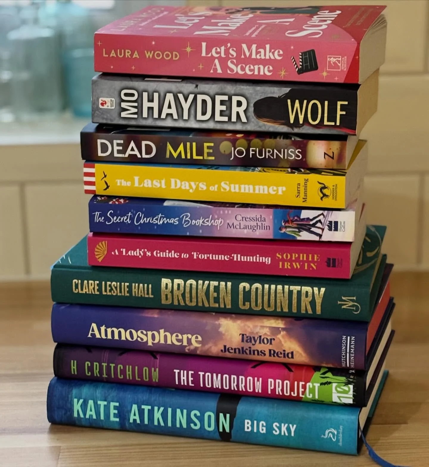 Happy International Women&rsquo;s Day! And here are a selection of some of of my favourite books!
From crime to romance to dystopia, there&rsquo;s no doubt women know how to write brilliant books!
#internationalwomensday #womensupportingwomen