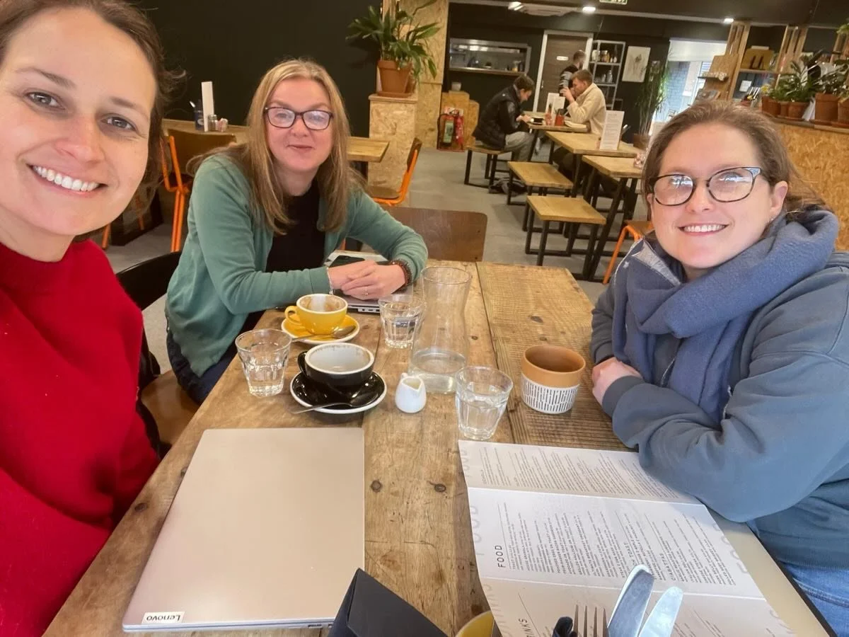 Much needed trip to @southdownssocial this morning to catch up and share the ☕️ with @lv_matthews_author and @karenhamiltonauthor 
#authorlife #dayinthelife #writingcommunity