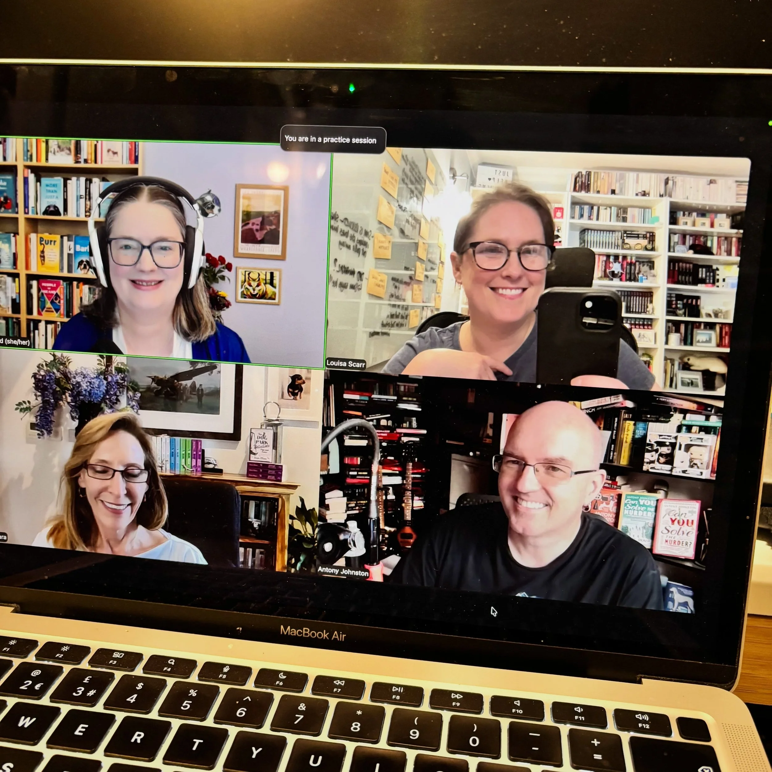 Thank you to @zazietodd for hosting a brilliant BarkFest! tonight and being the perfect host for @antonyjohnston @theblakemara and I to talk about our &lsquo;dog books&rsquo;! Thank you to everyone for joining us, and asking such brilliant questions.