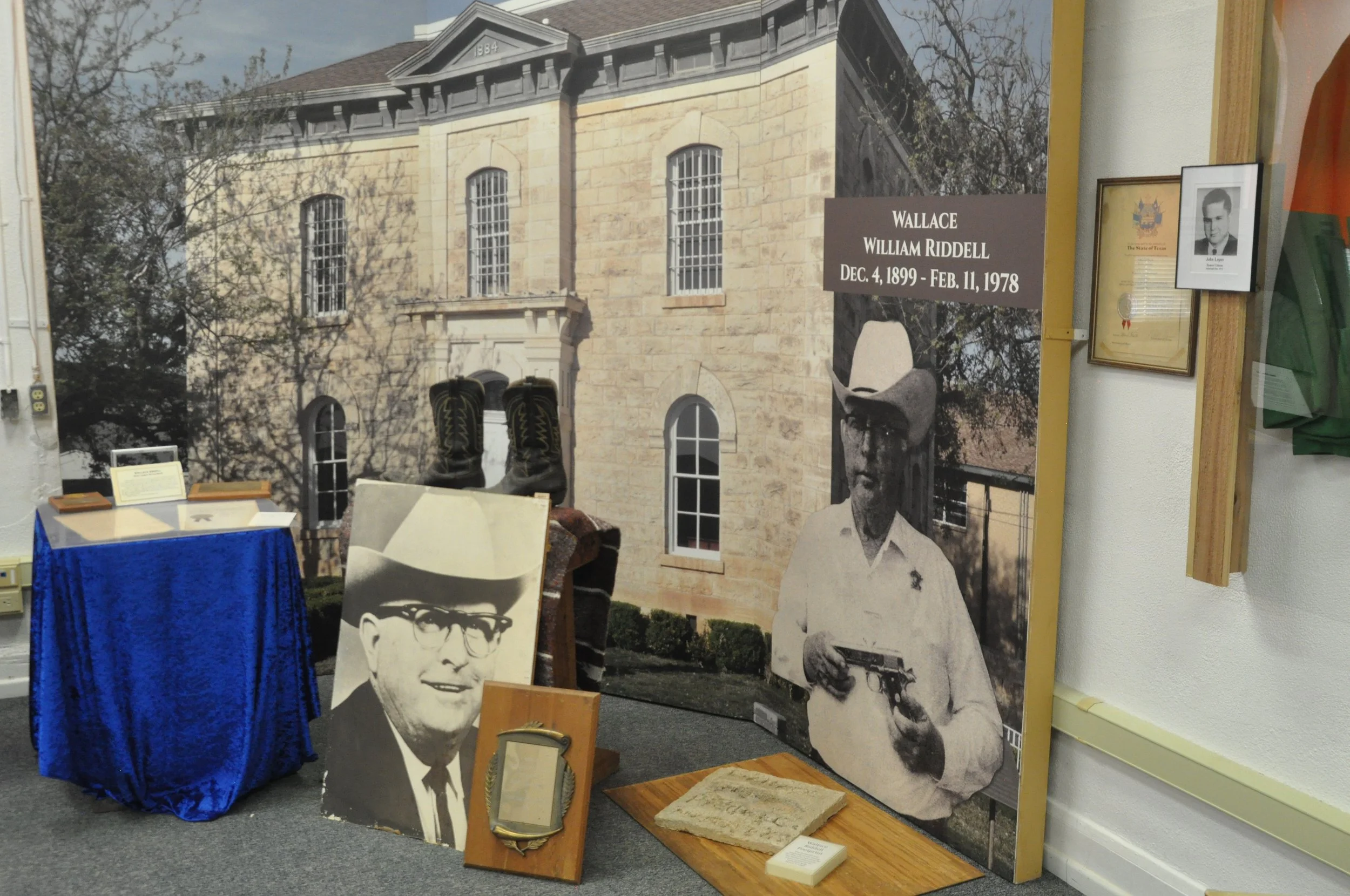Museum Display Wallace Riddell