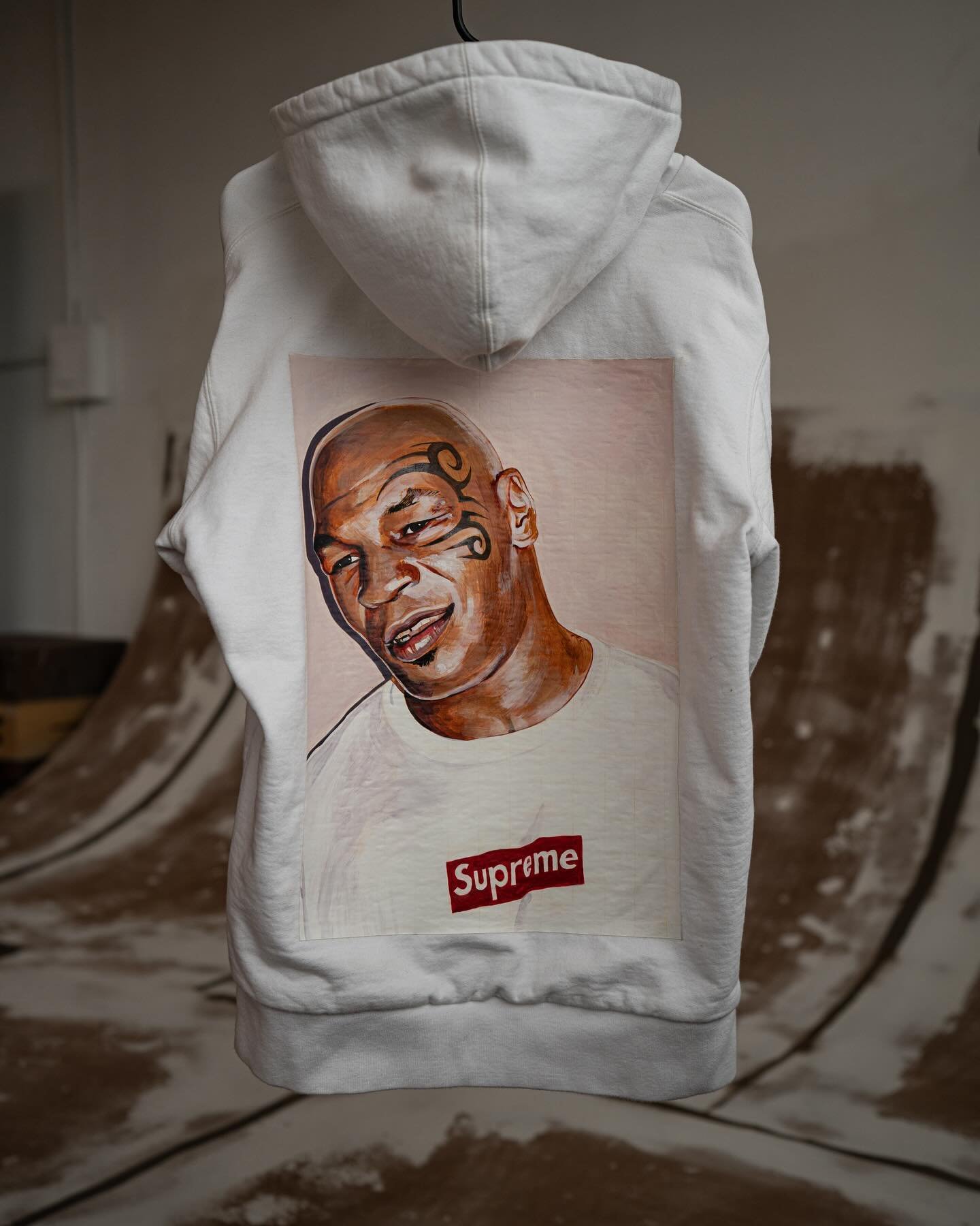 &ldquo;Iron Mike&rdquo;
Painted by @maxmillianp, a commissioned piece brought to life on a @supremenewyork heavyweight thermal hoodie.

📍Both photographs captured by myself at the original @tjdstudio 📸🔥

Credits to @terryrichardson on the original