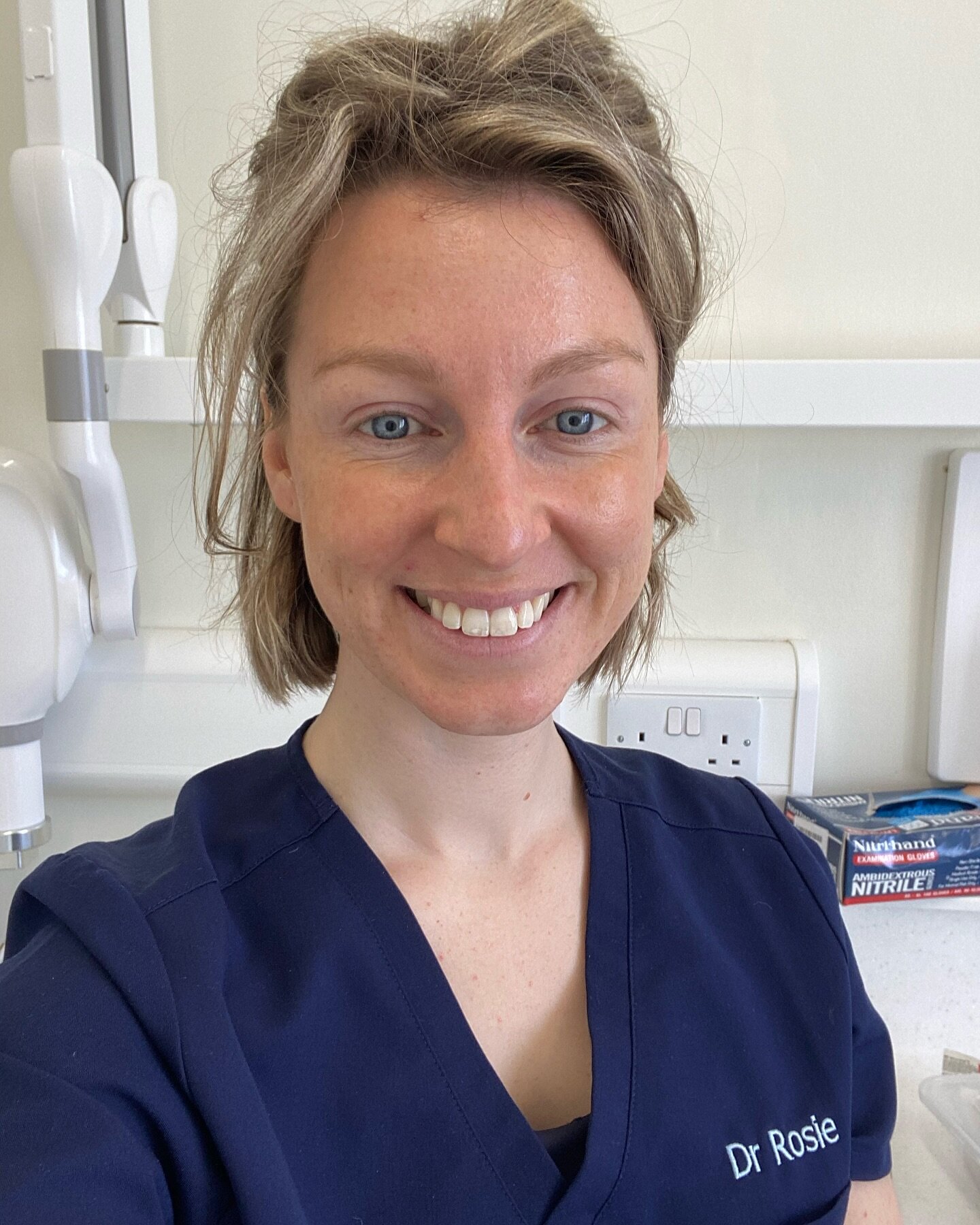 Dr Rosie welcomes you for a consultation! Why not book in for a chat where we can discuss your concerns, manage expectations and, if wanted, proceed with treatment in a safe and clinical setting?