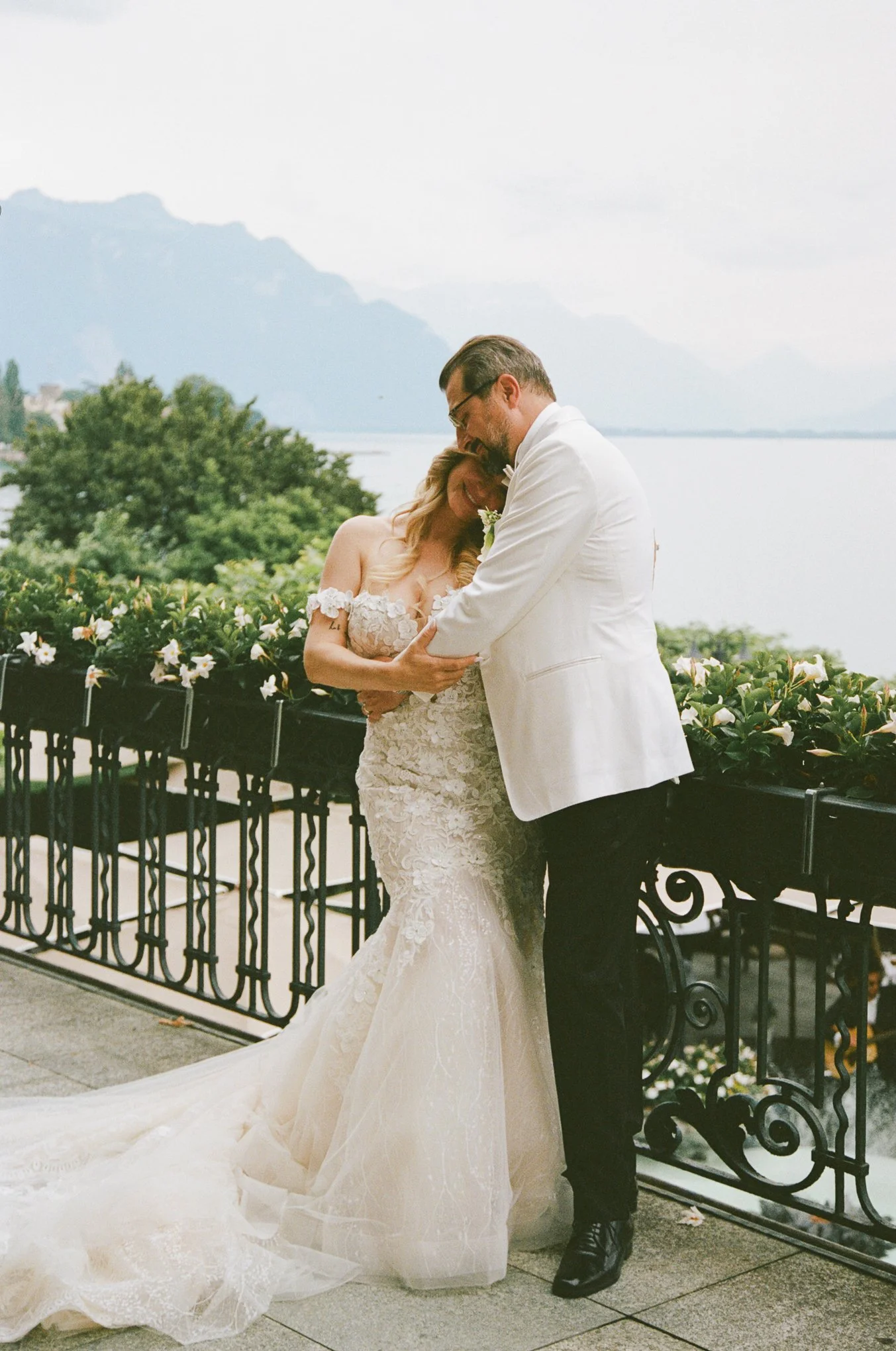 Gina and Dom Wedding-000002110034.jpg