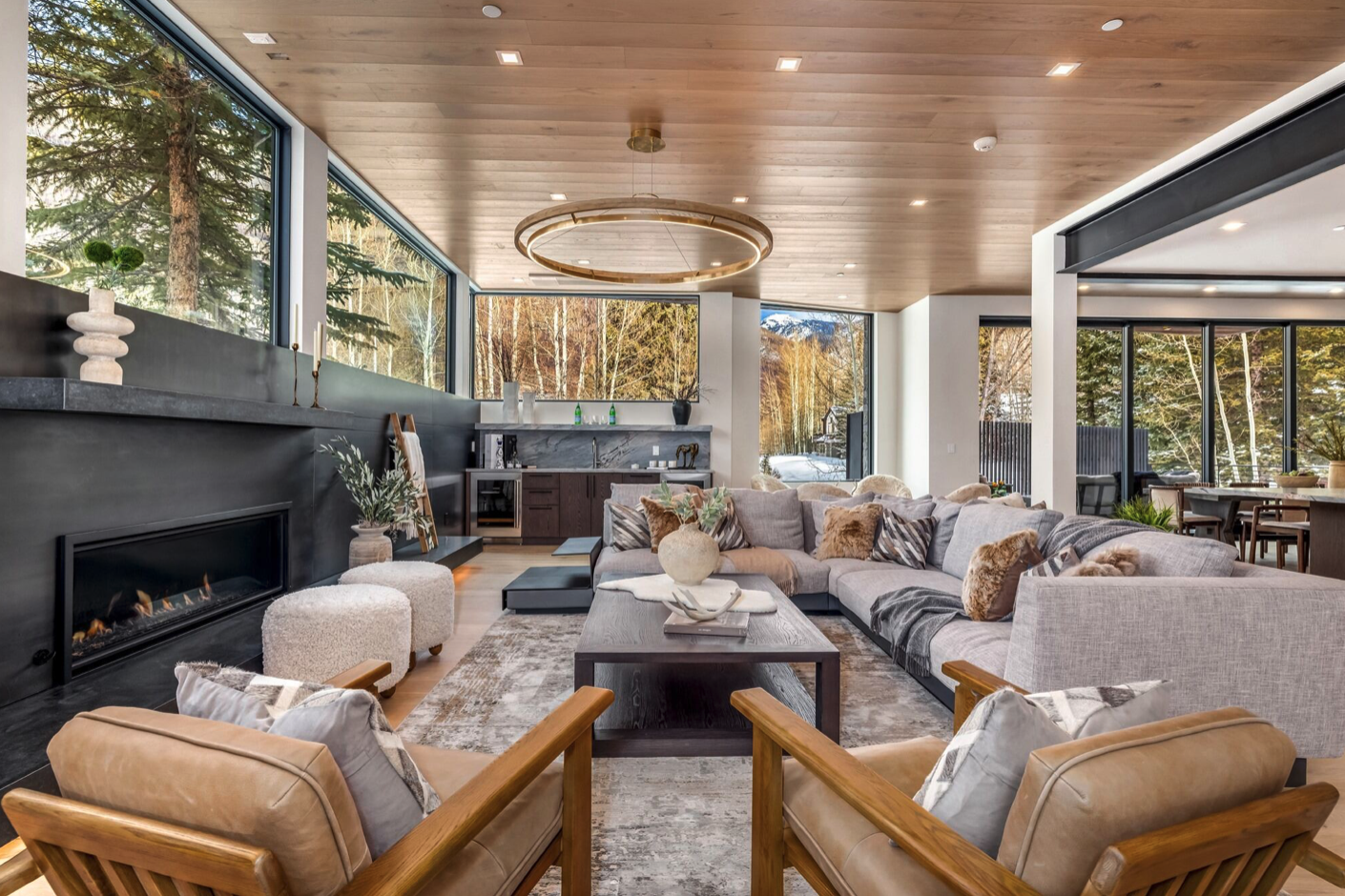 Sunburst Fairway Residence Living Room