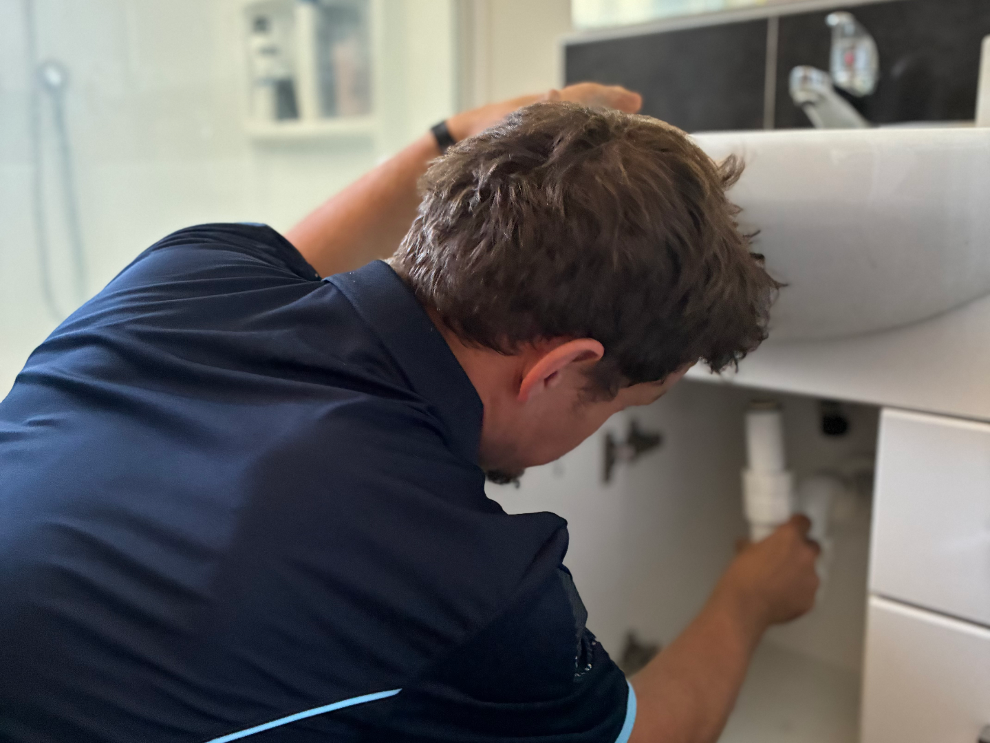 Signs of a Water Leak in Your Home, How to Find the Cause, and How Expensive it is to Fix