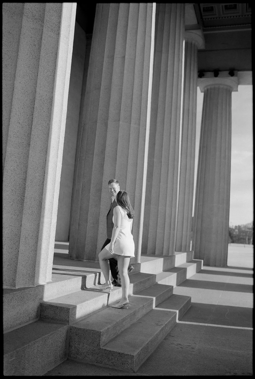 nashville-film-engagement-photos-parthenon-17.jpg