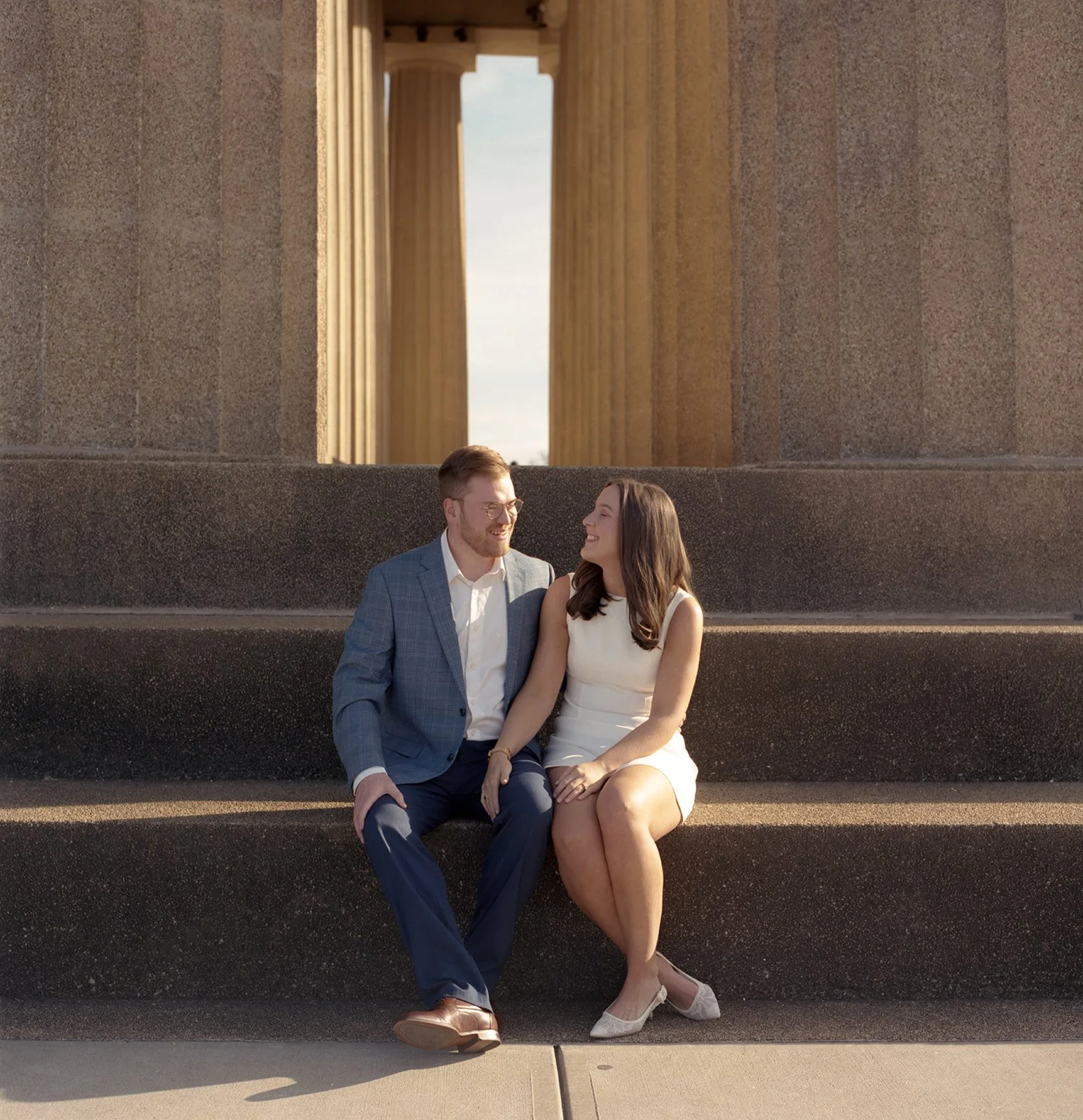 nashville-film-engagement-photos-parthenon-02.jpg