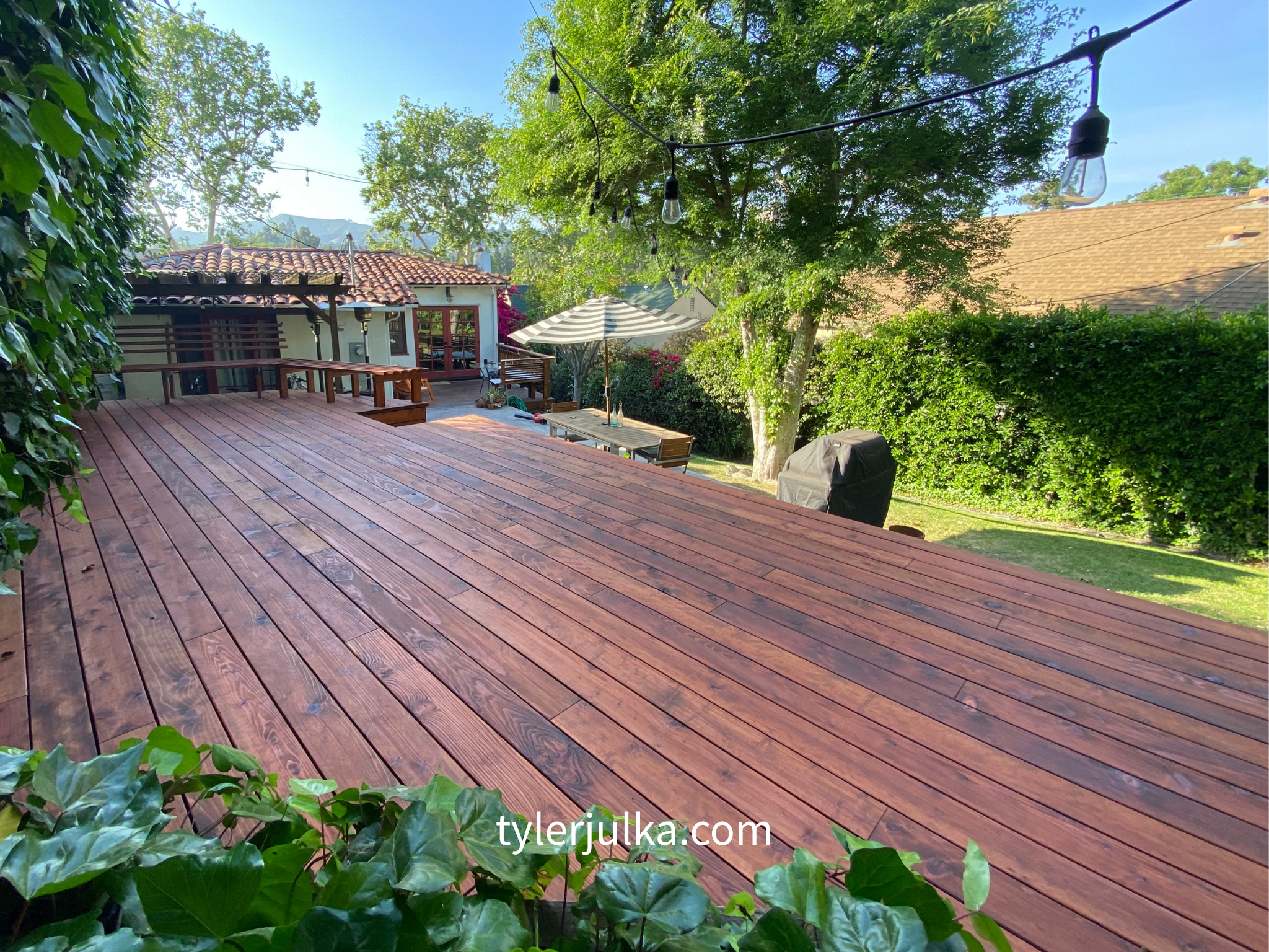 How to Choose a Fence or Deck Contractor in Los Angeles