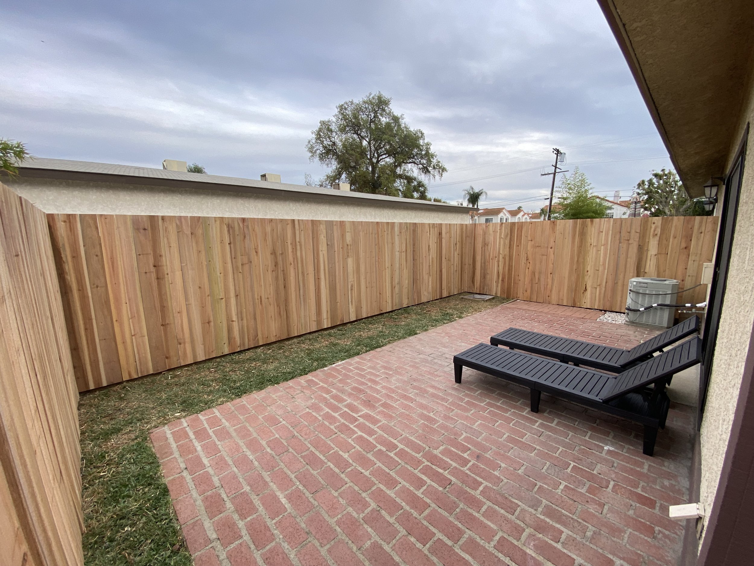 Cedar Flat Top Privacy Fence