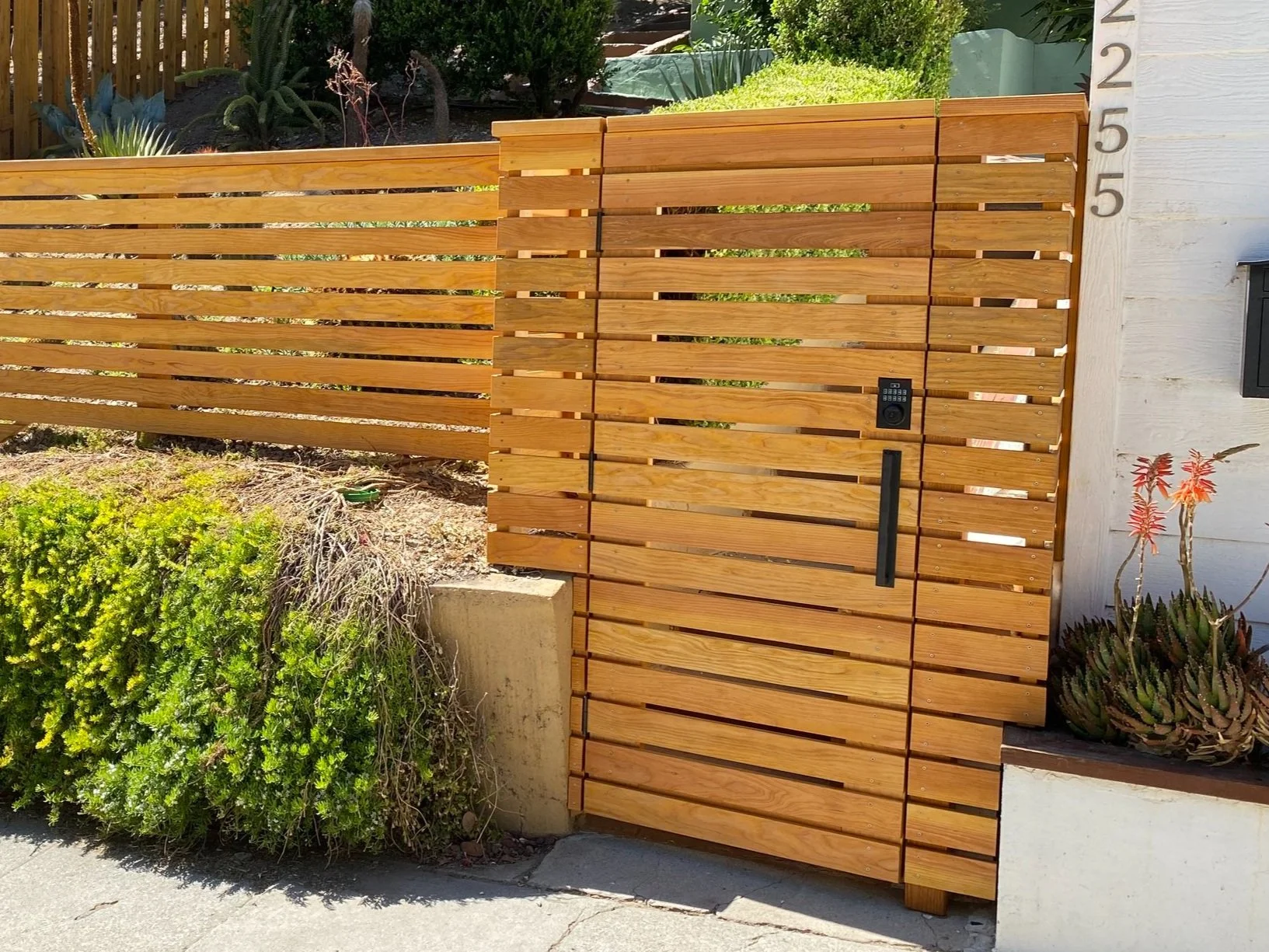 Wood Modern Horizontal Front Yard Fence and Shadow Box Privacy Fence