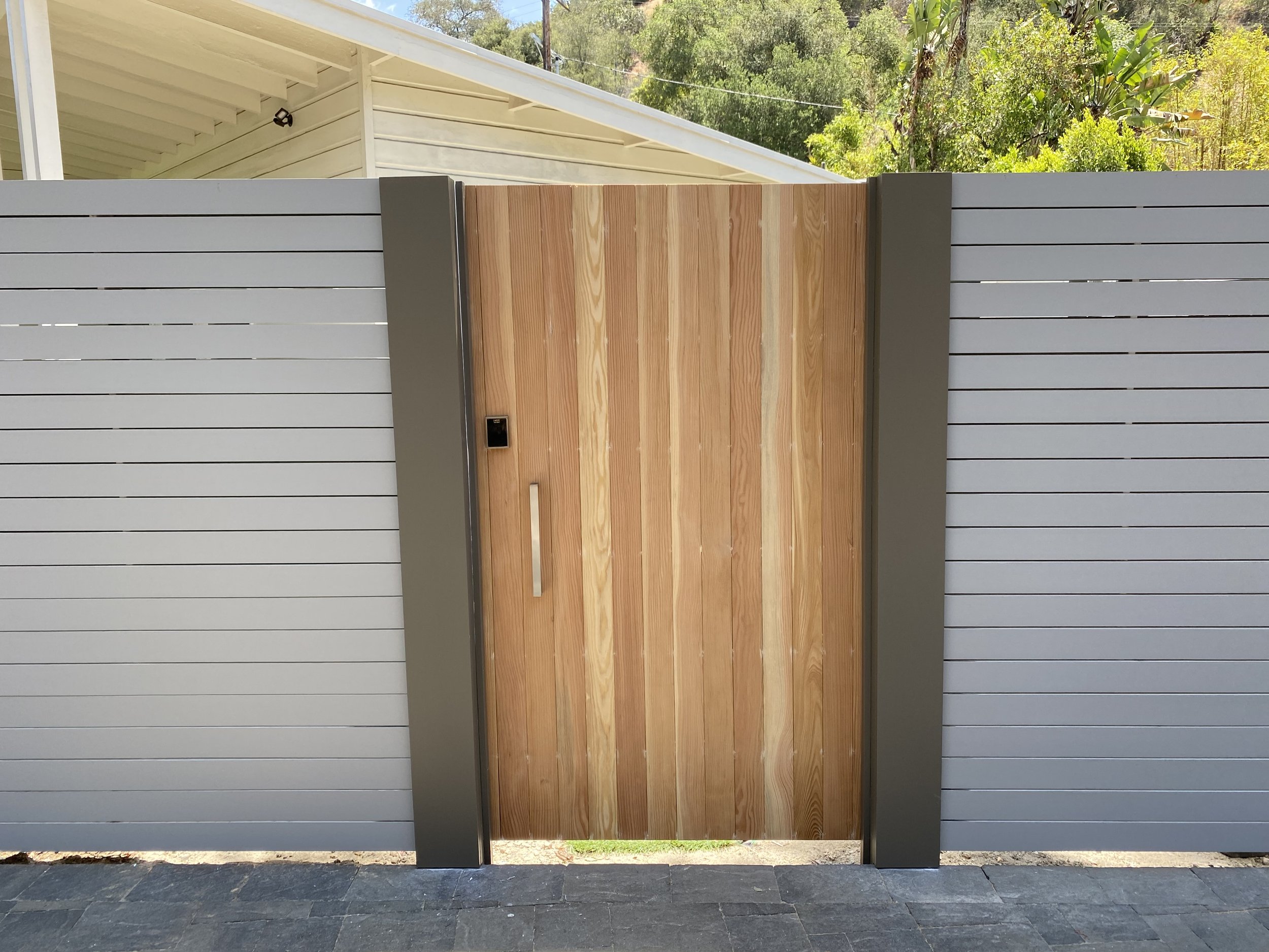 Wood Entry Gate with Keypad and Handle