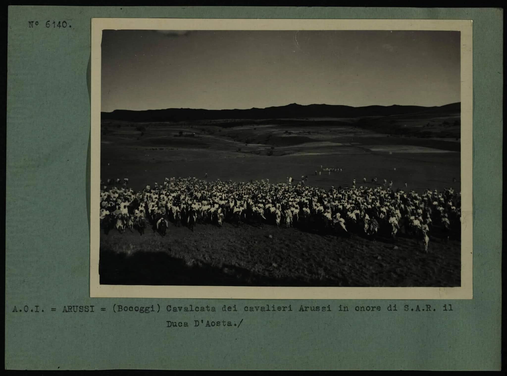 የጣሊያኑ ገዢ ዳኦስታ በቆጂን በጎበኘበት ወቅት የተደረገለት አቅርባበል። 1932/1933 ዓም አካባቢ
https://youtu.be/cGq1kOf5R2o