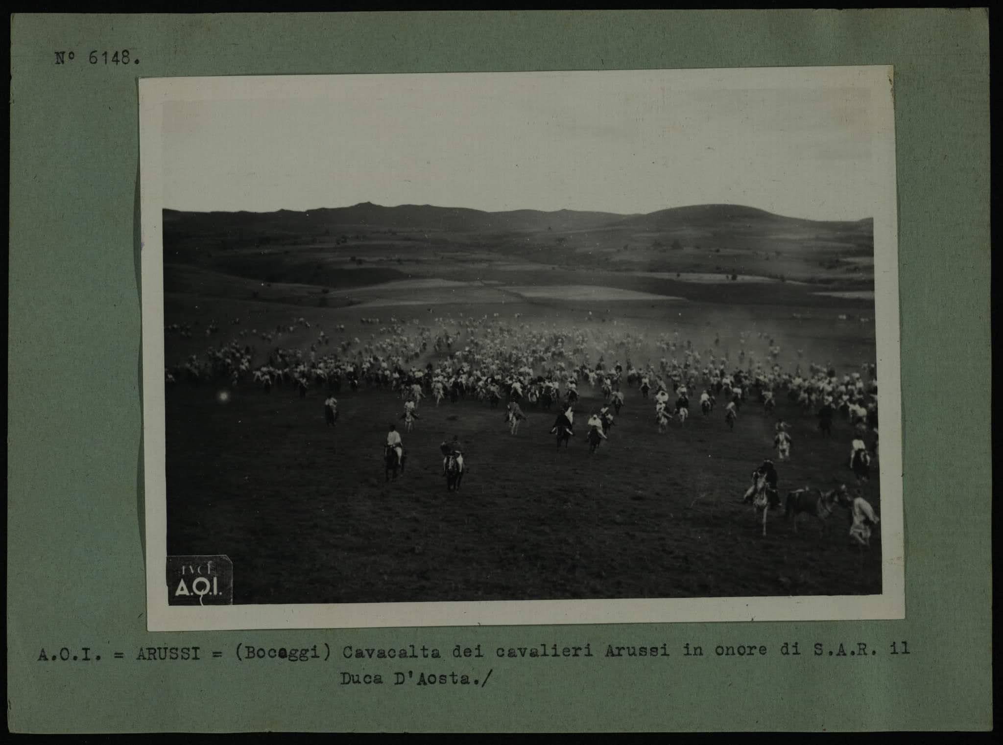 የጣሊያኑ ገዢ ዳኦስታ በቆጂን በጎበኘበት ወቅት የተደረገለት አቅርባበል። 1932/1933 ዓም አካባቢ
https://youtu.be/cGq1kOf5R2o