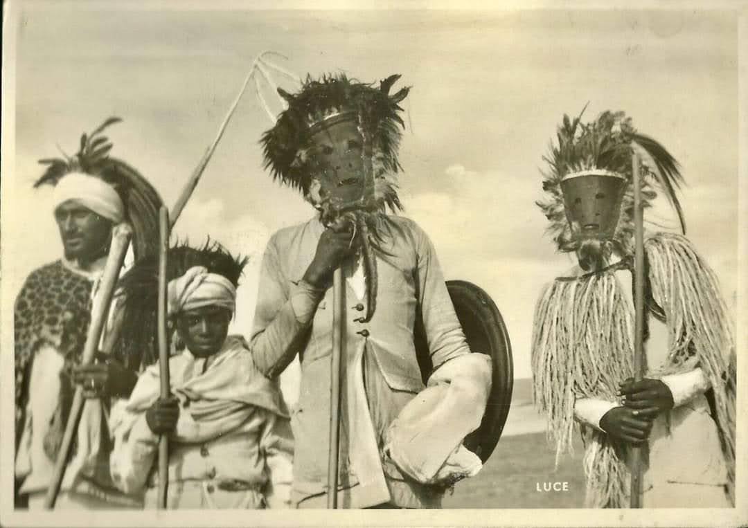 የጣሊያኑ ገዢ ዳኦስታ በቆጂን በጎበኘበት ወቅት የተደረገለት አቅርባበል። 1932/1933 ዓም አካባቢ
